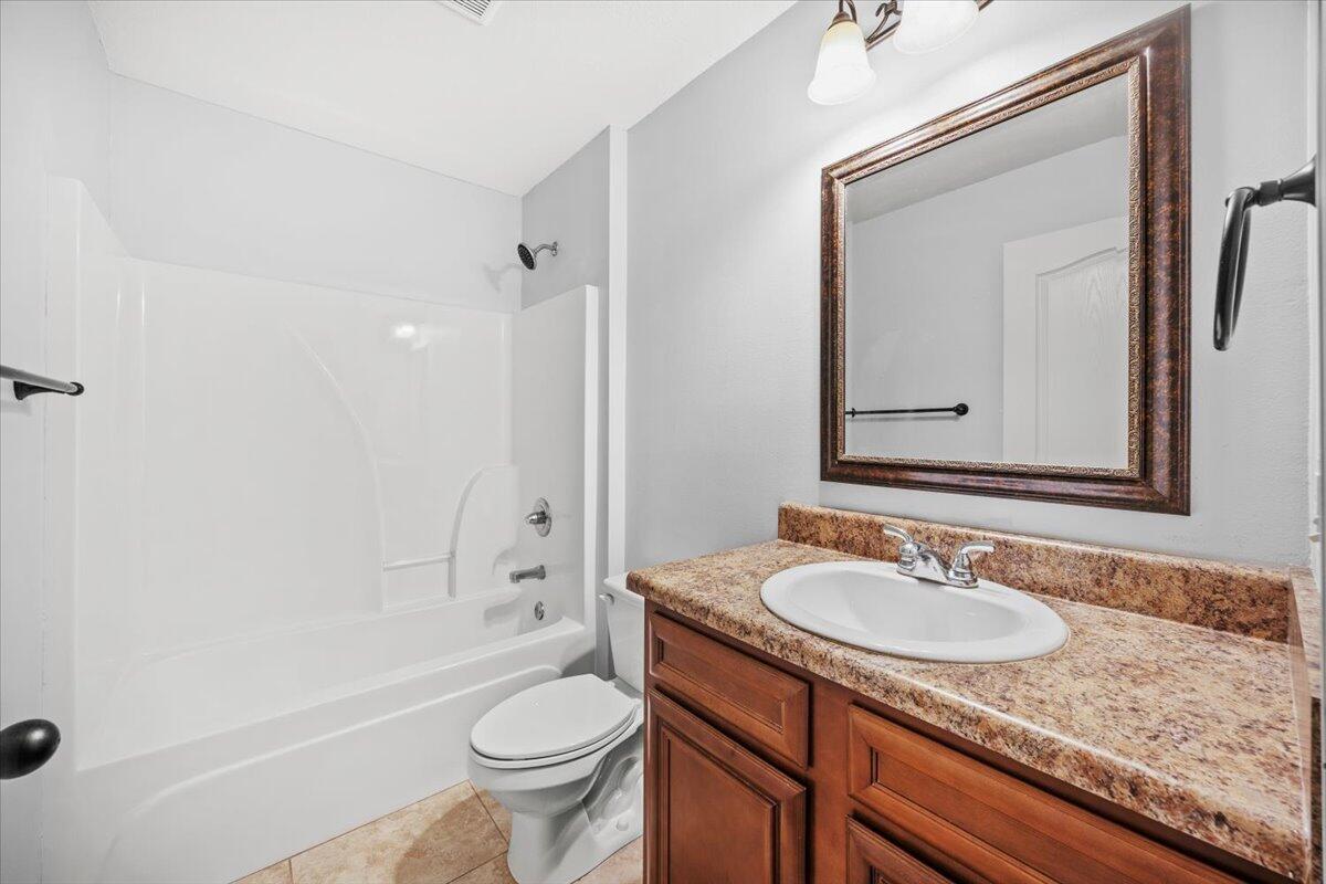 TRAILWOOD ESTATES LOT 21 BLK C - Residential