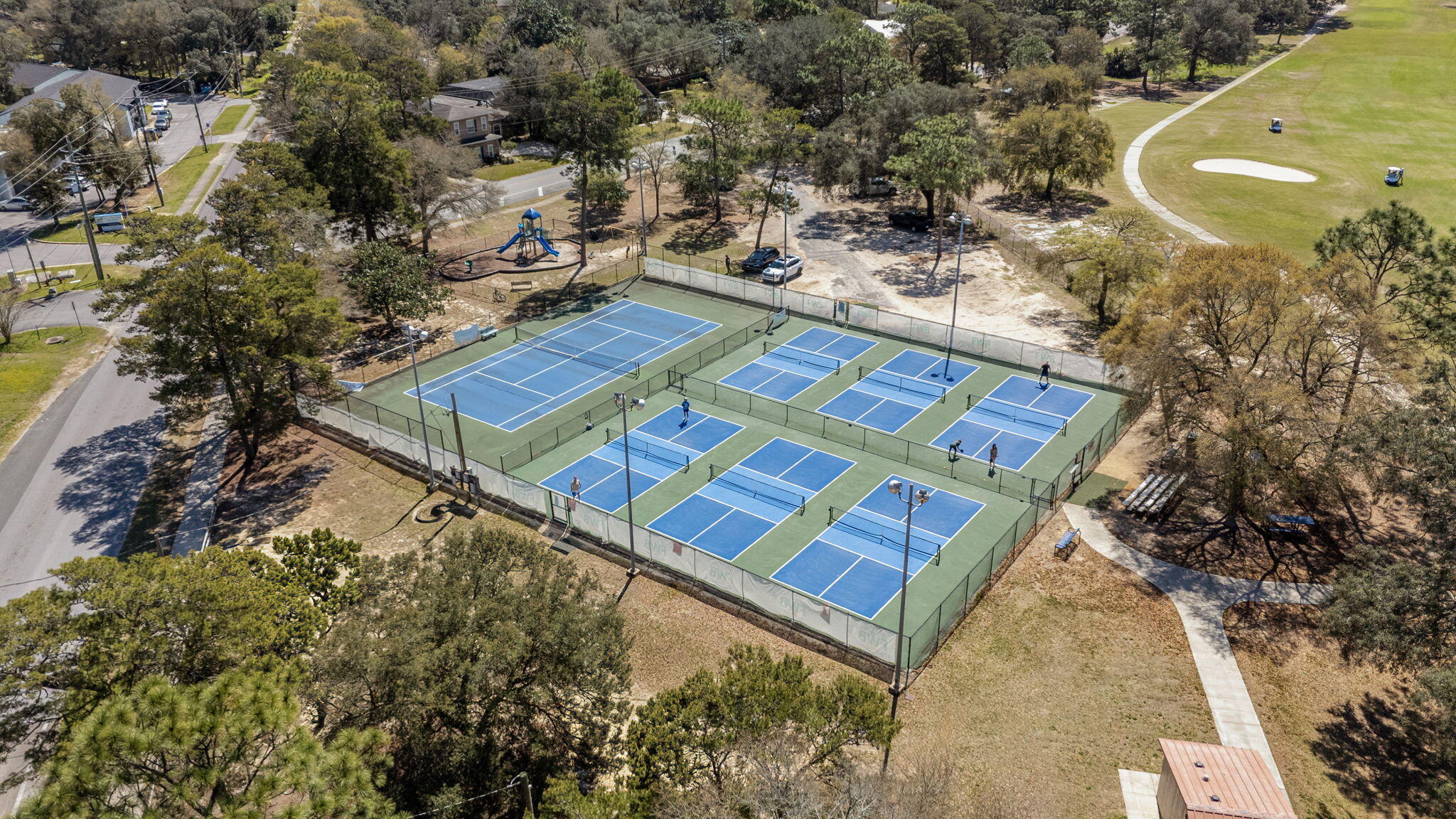 COUNTRY CLUB ESTATES 1ST ADDN - Residential