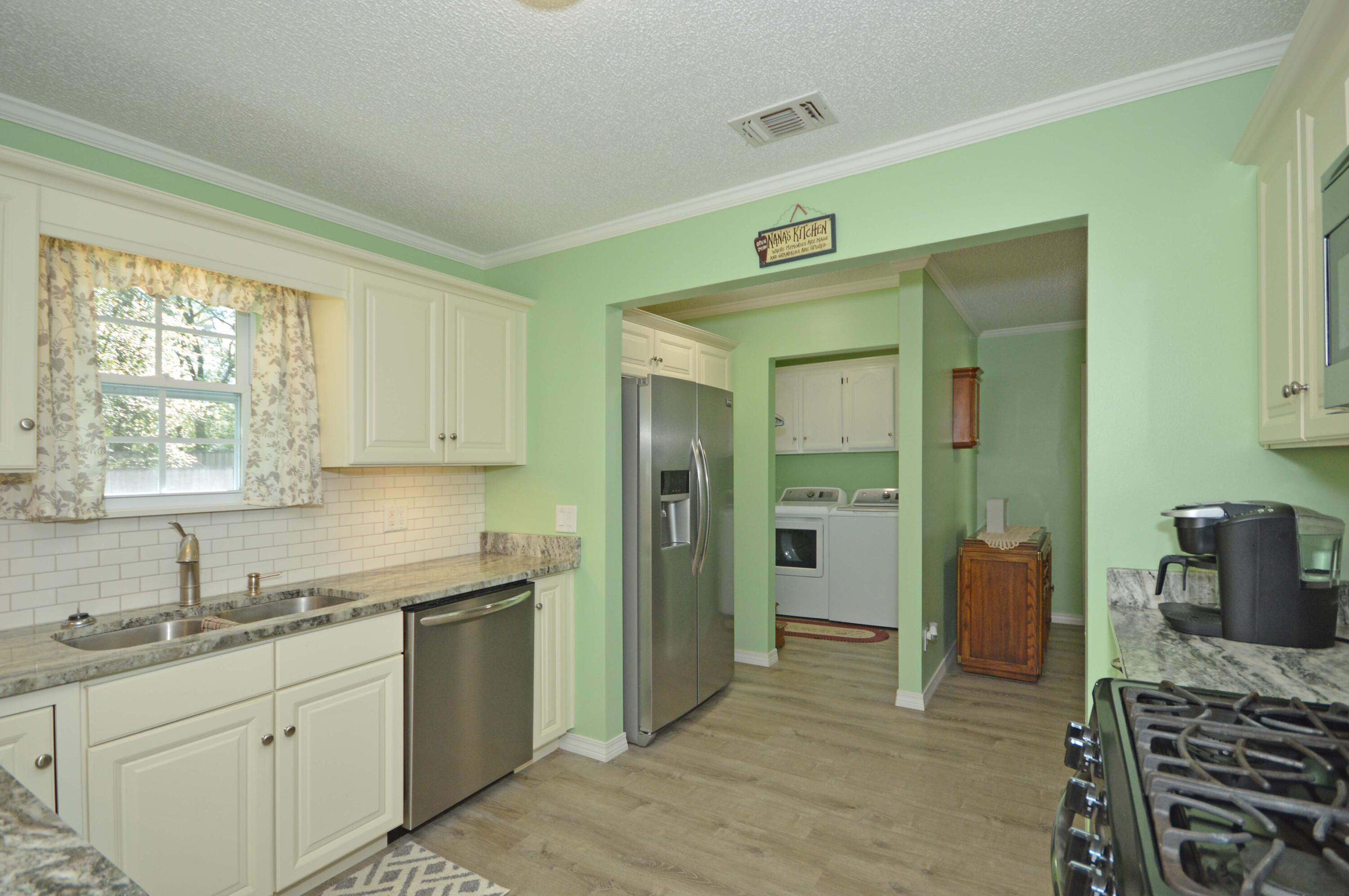 NORTH SUPERGROUP (221000.00) - Residential