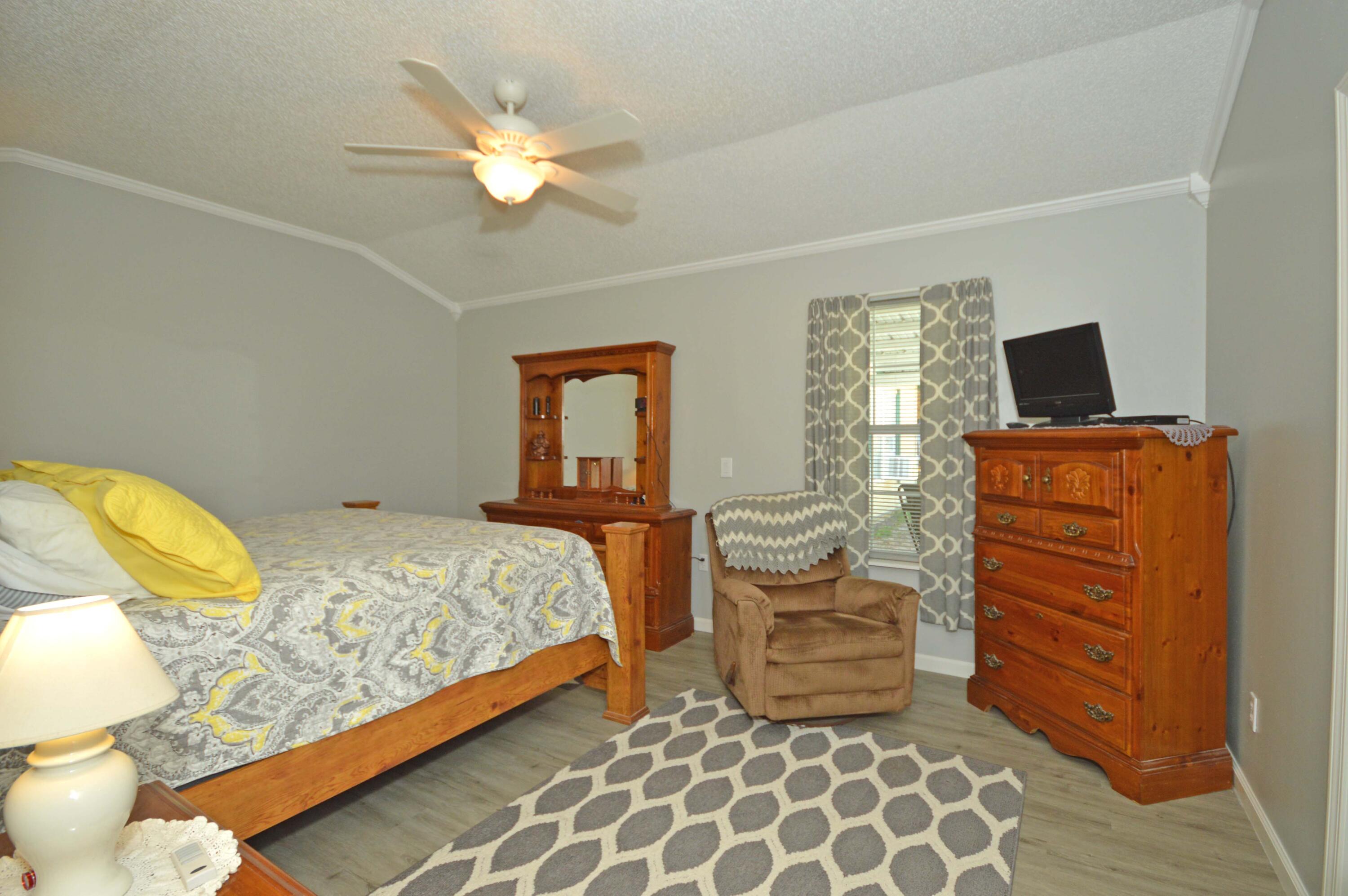 NORTH SUPERGROUP (221000.00) - Residential