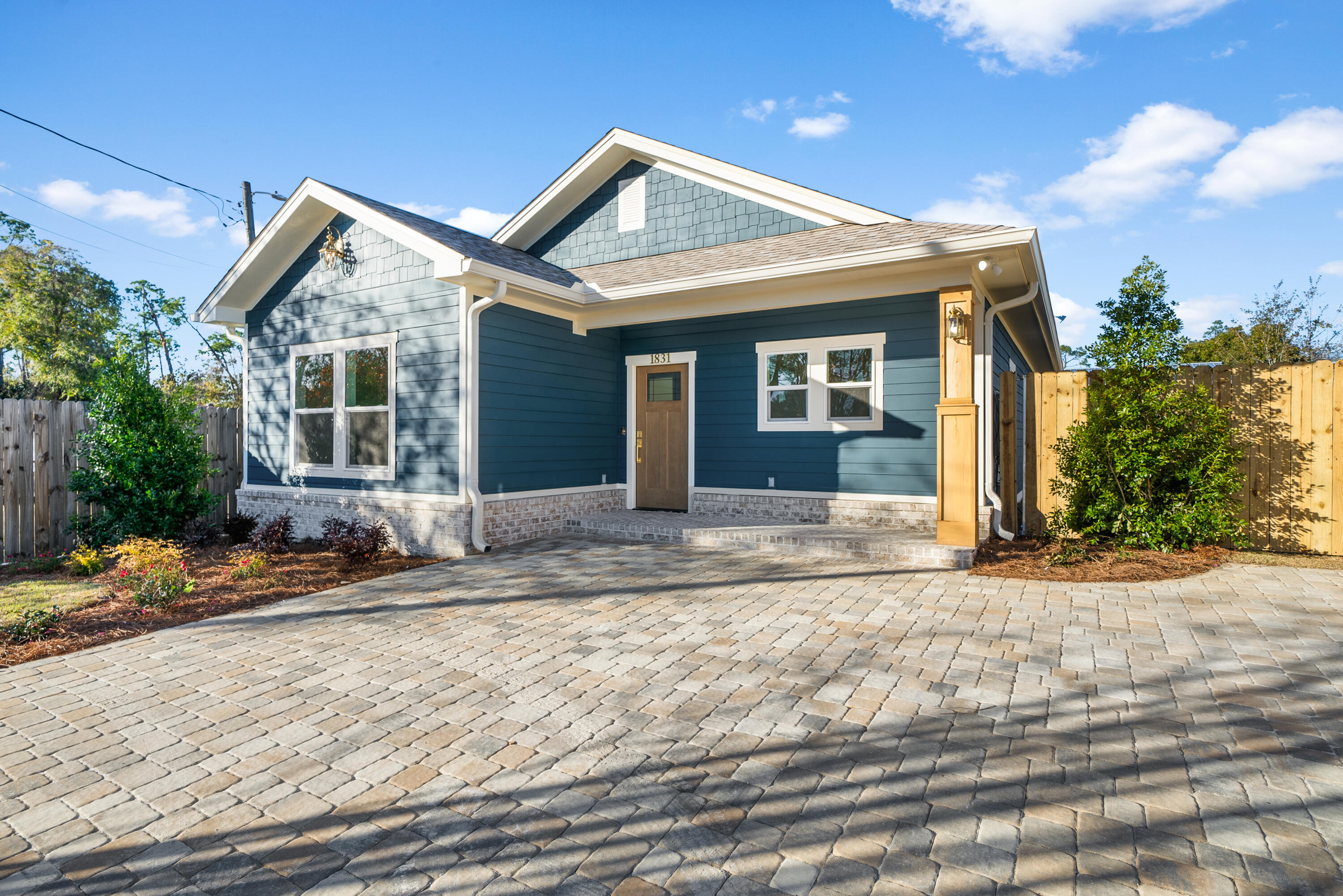 SOUTHPORT - Residential