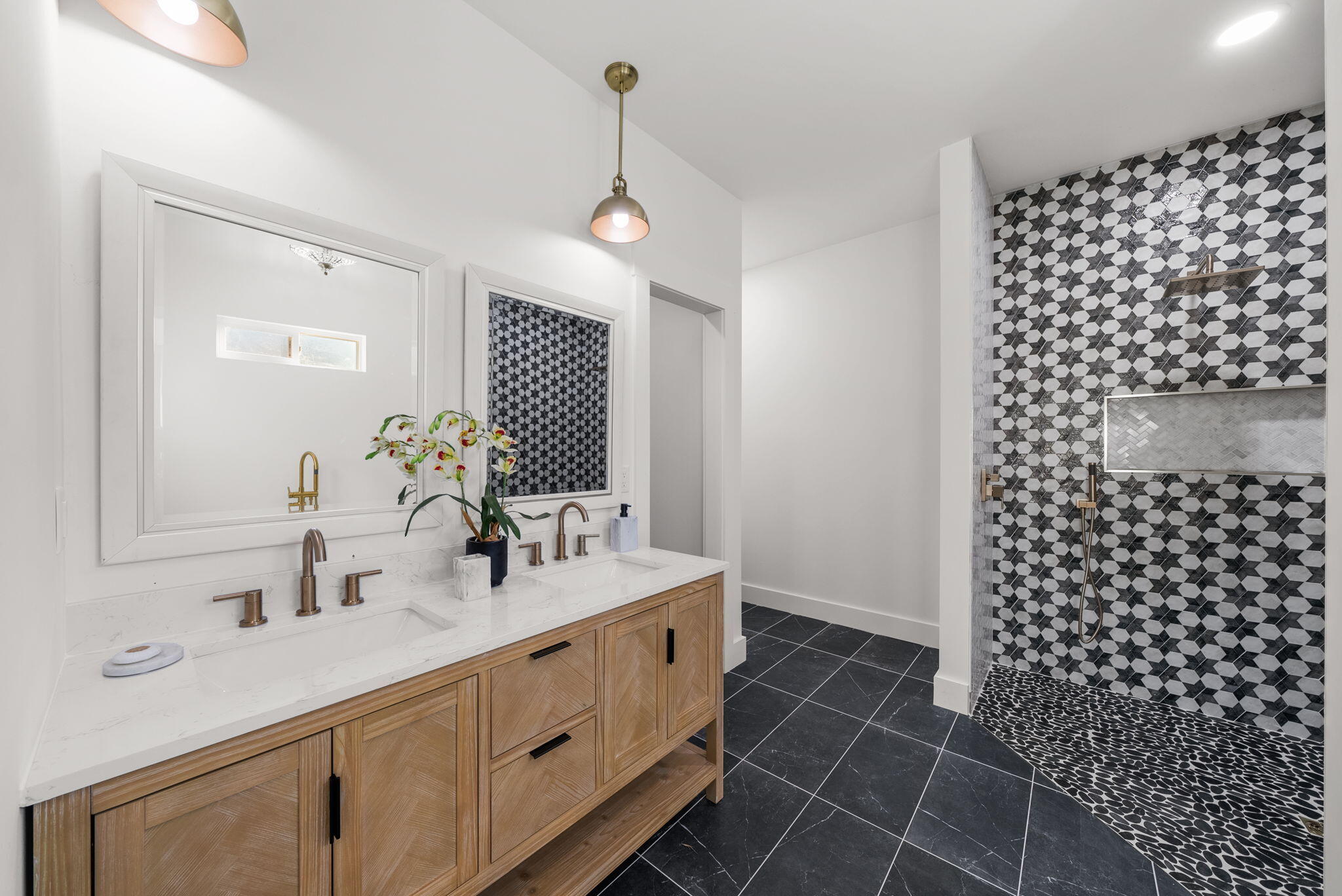 SOUTHPORT - Residential