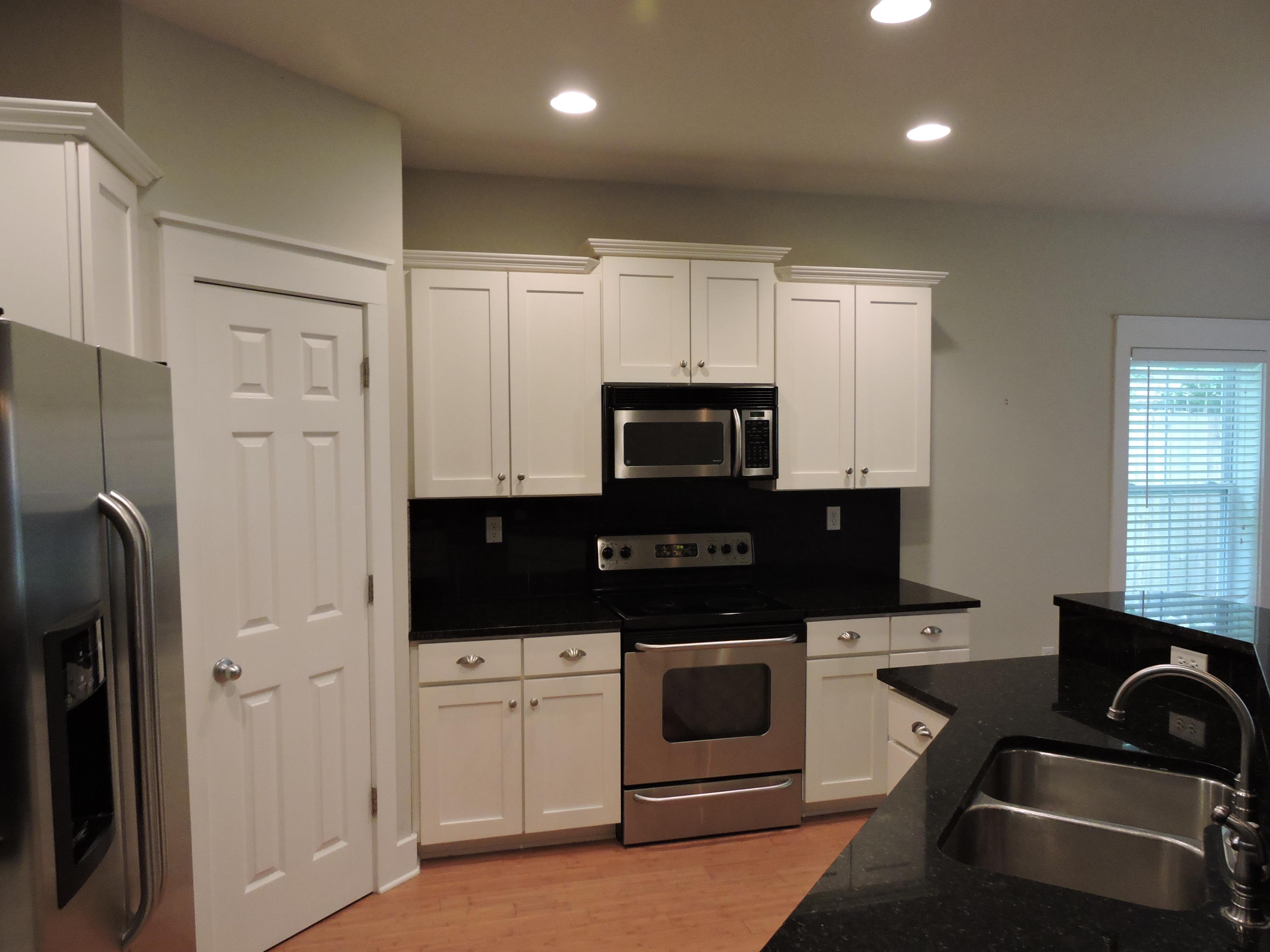 FOXWOOD ESTATES 1 - Residential Lease