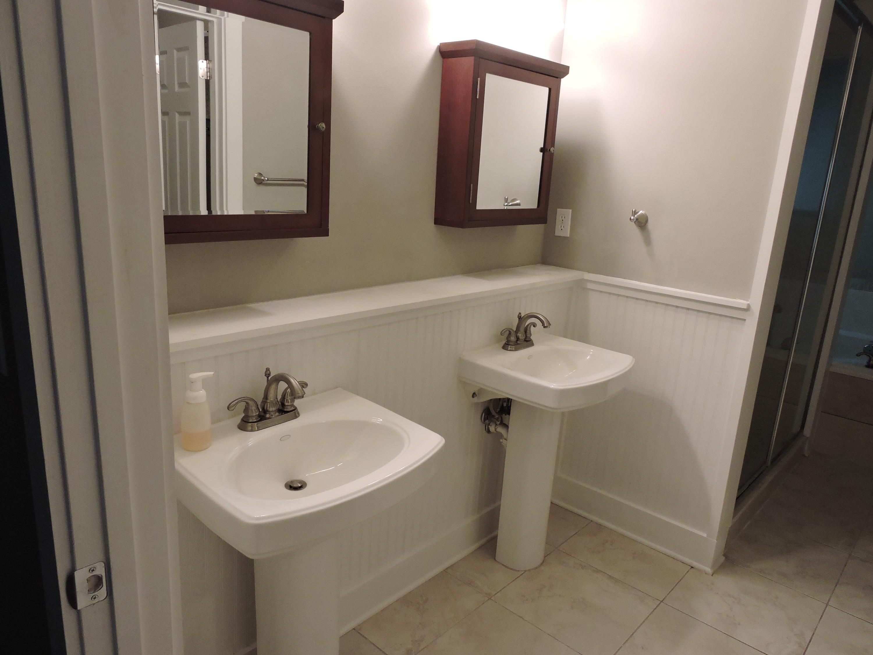 FOXWOOD ESTATES 1 - Residential Lease