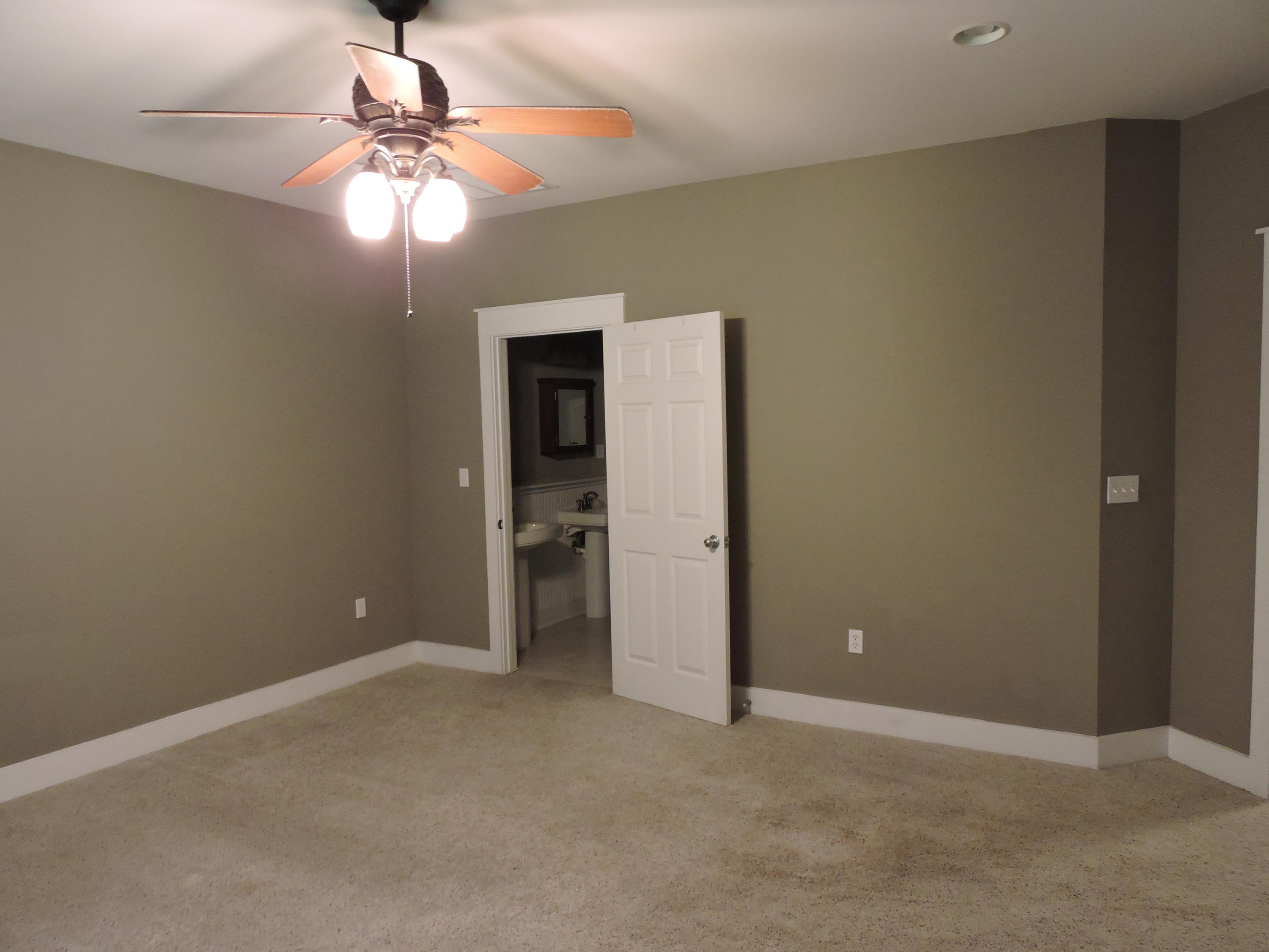 FOXWOOD ESTATES 1 - Residential Lease