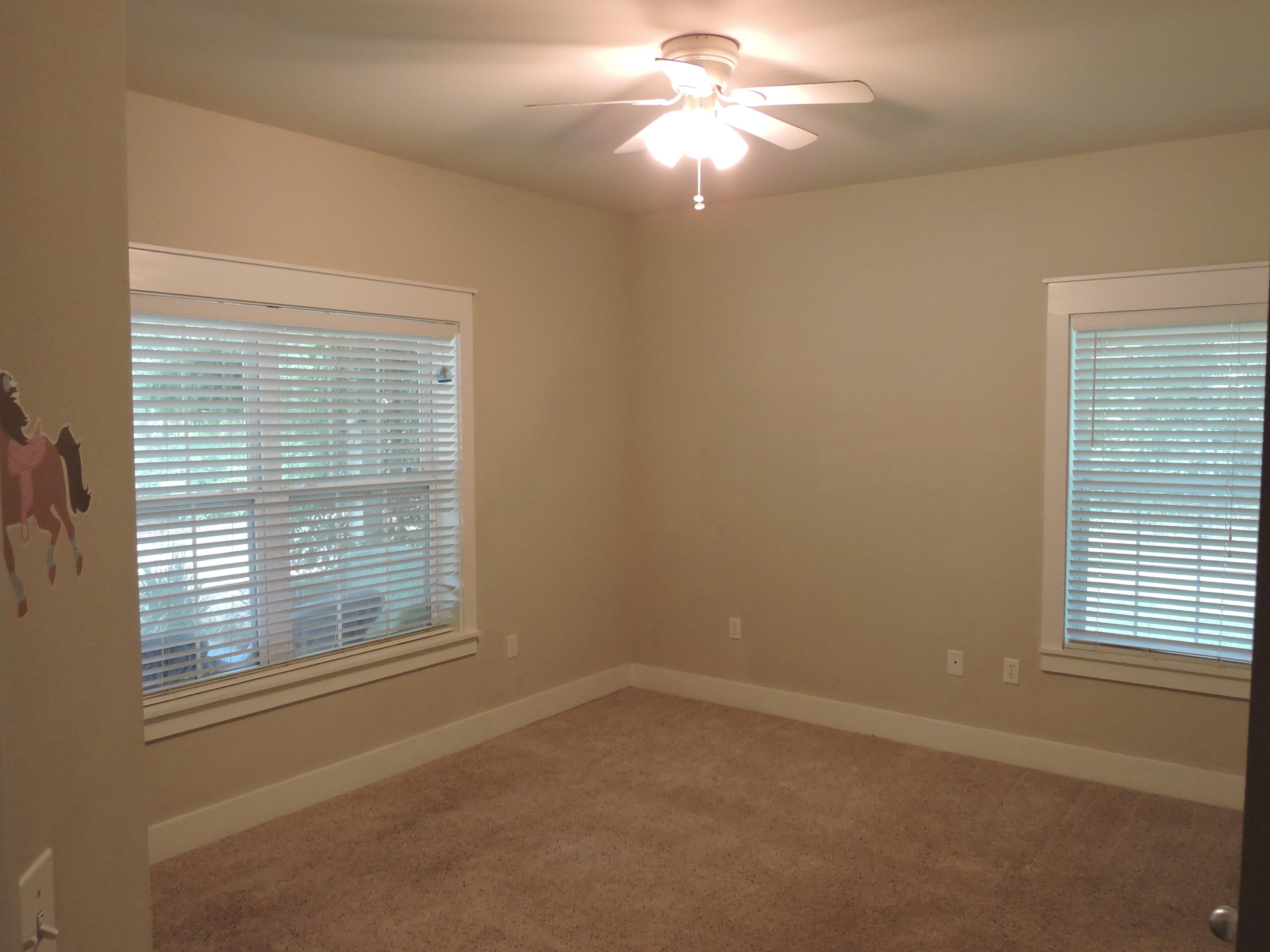 FOXWOOD ESTATES 1 - Residential Lease