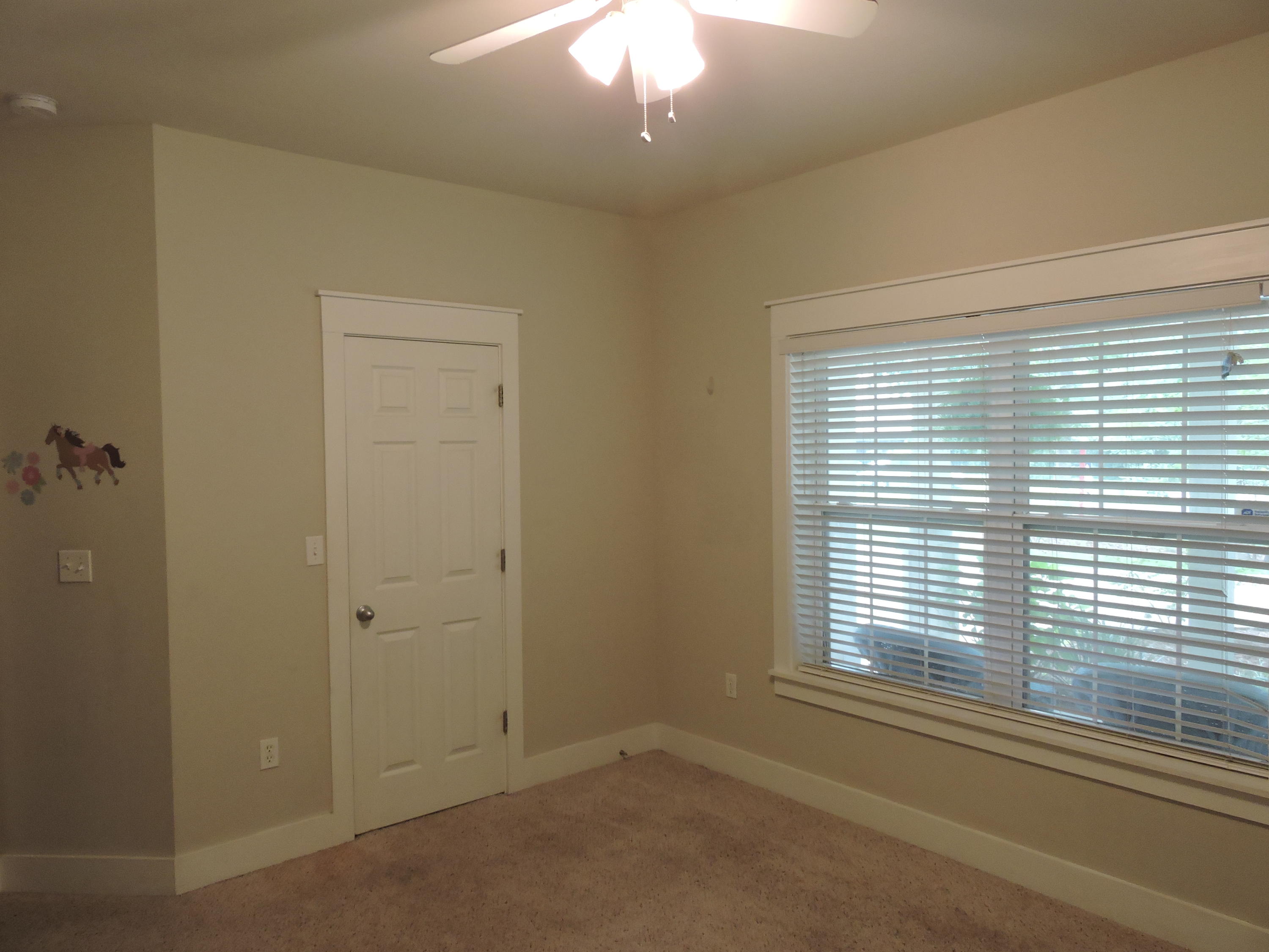 FOXWOOD ESTATES 1 - Residential Lease