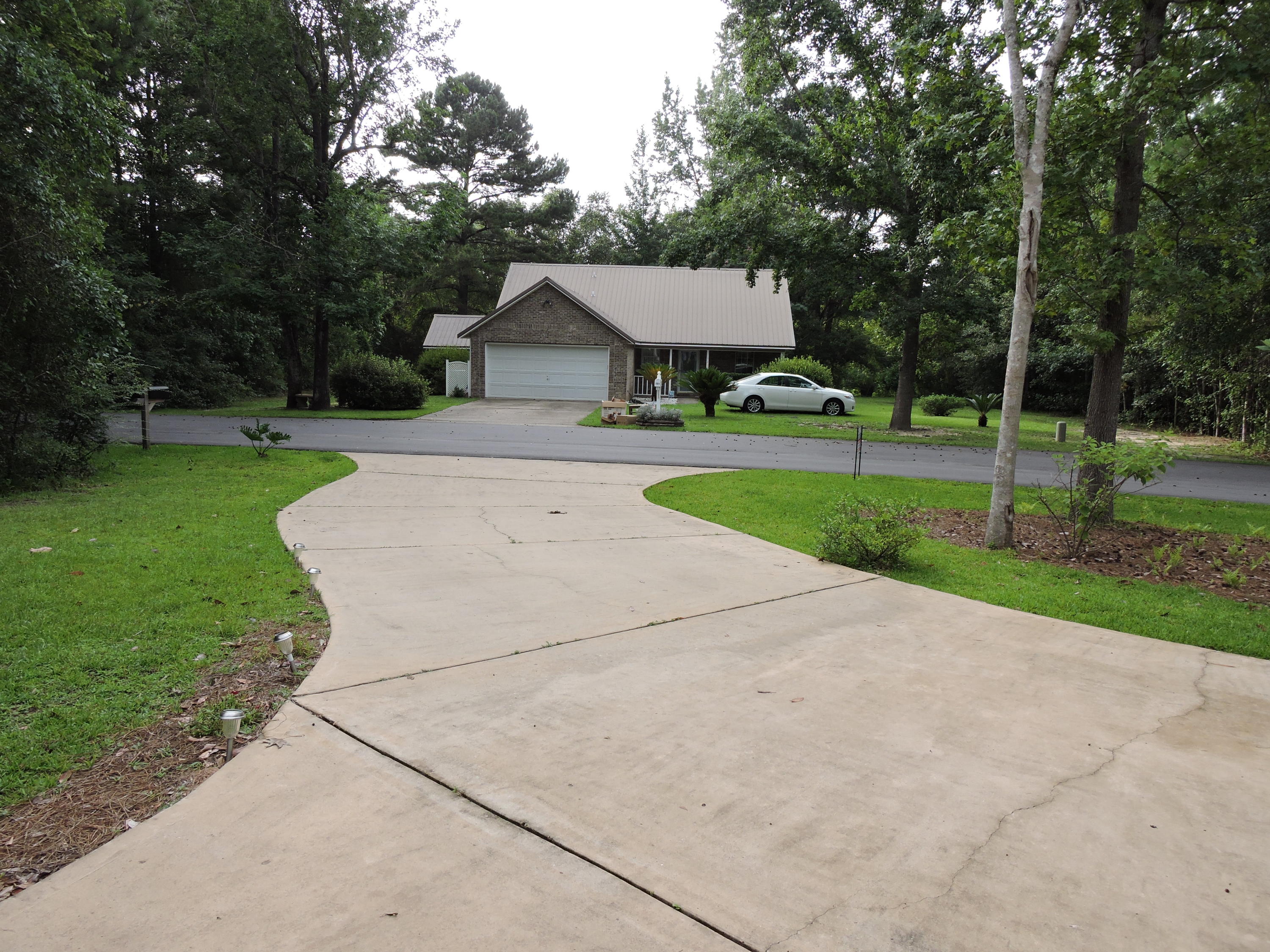 FOXWOOD ESTATES 1 - Residential Lease