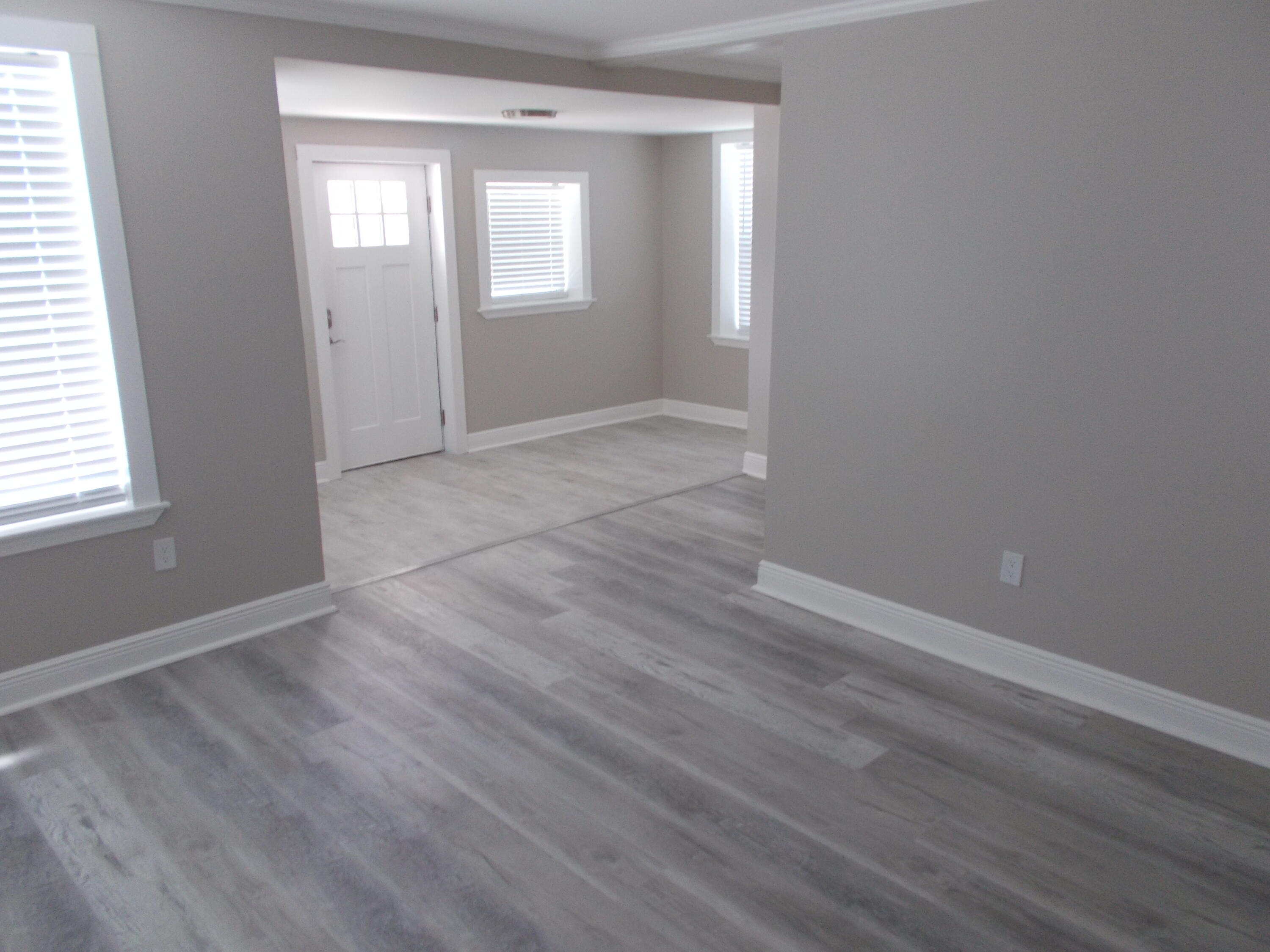 BID-A-WEE S/D - Residential