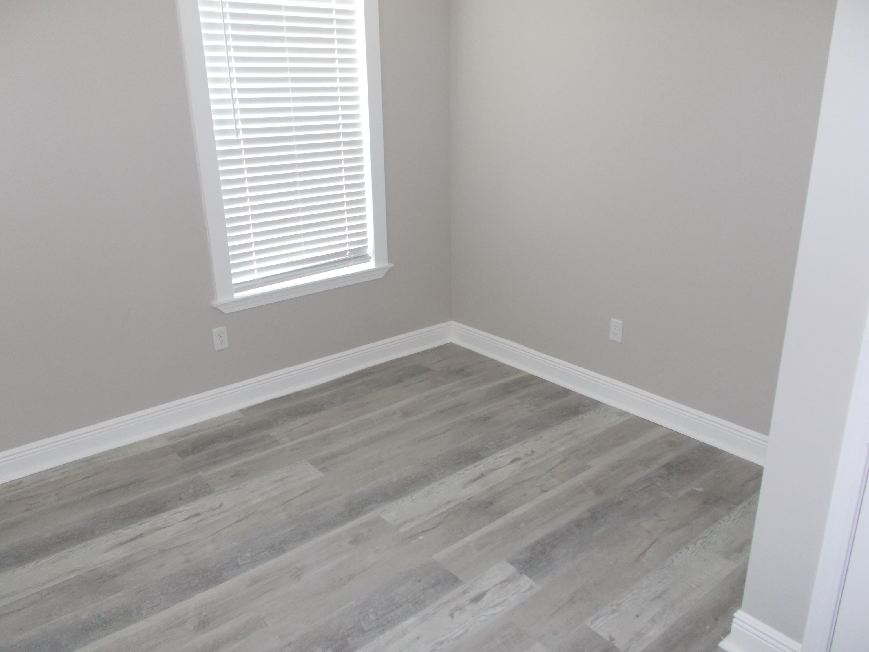 BID-A-WEE S/D - Residential