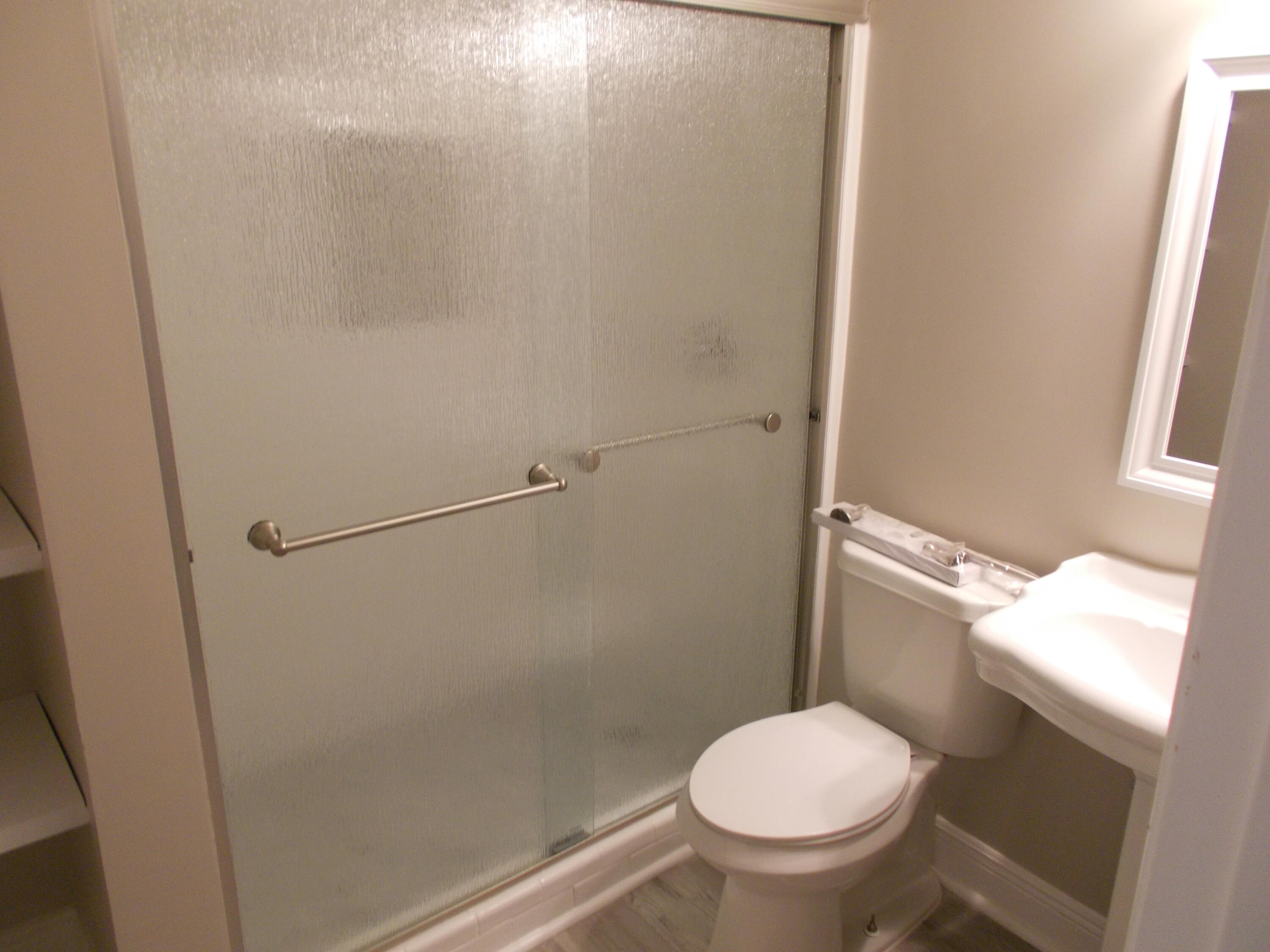 BID-A-WEE S/D - Residential