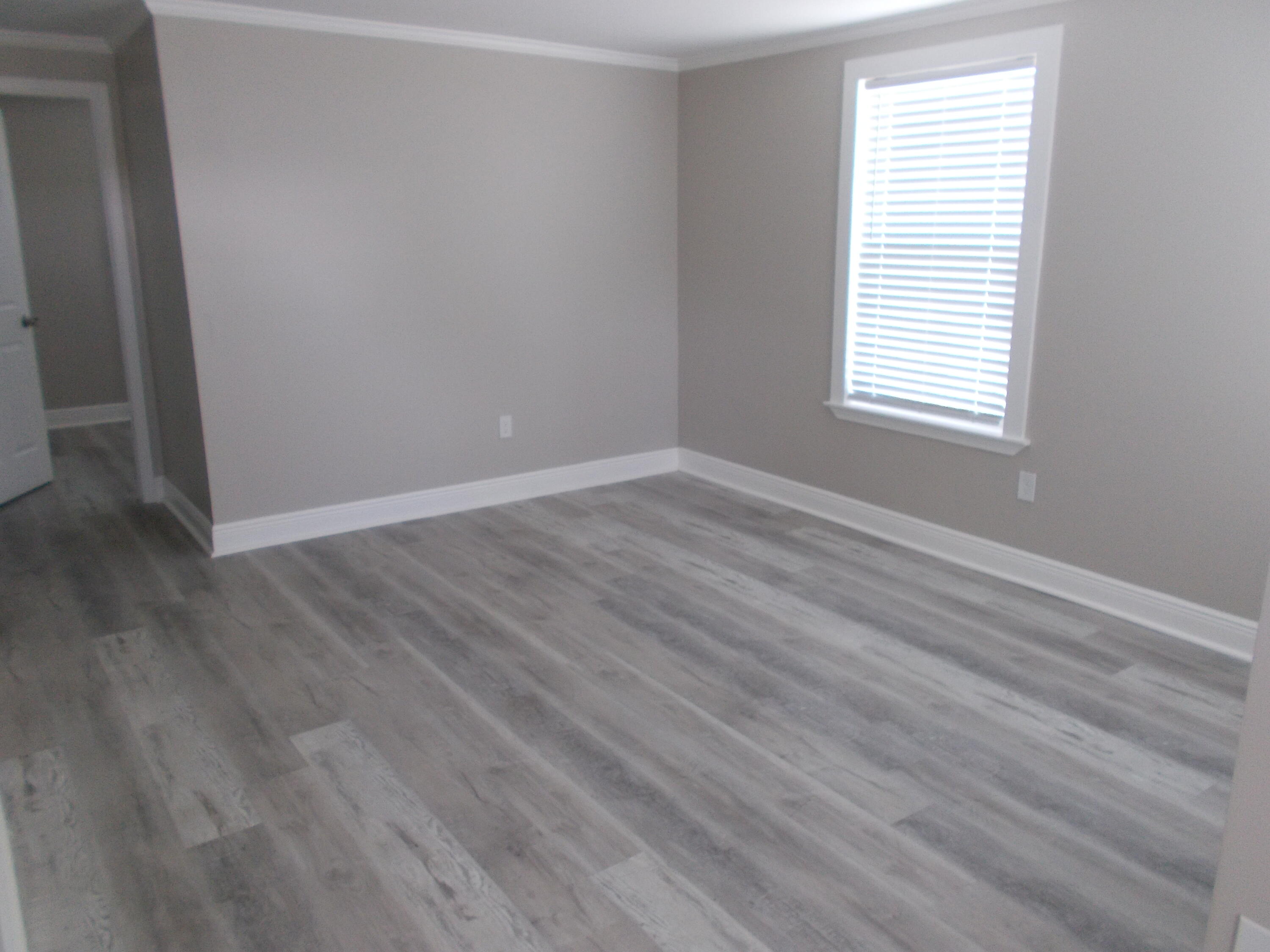 BID-A-WEE S/D - Residential