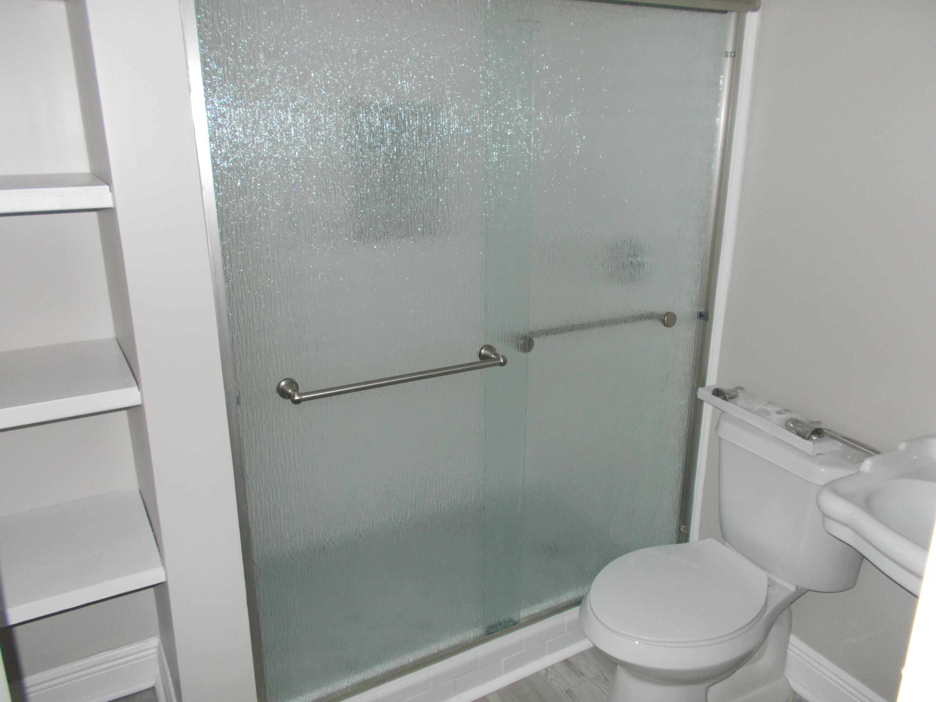 BID-A-WEE S/D - Residential