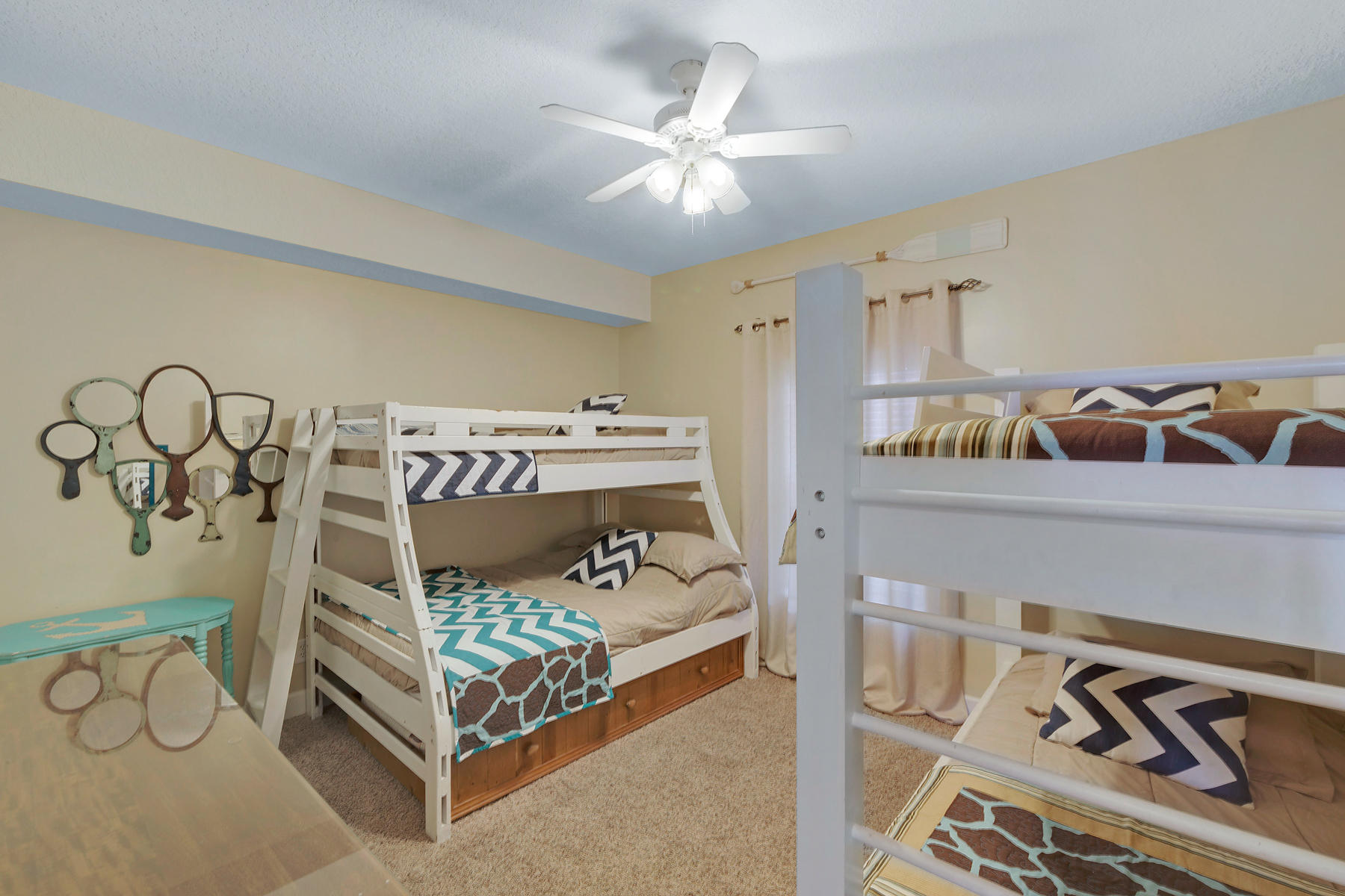 TROPIC WINDS - Residential