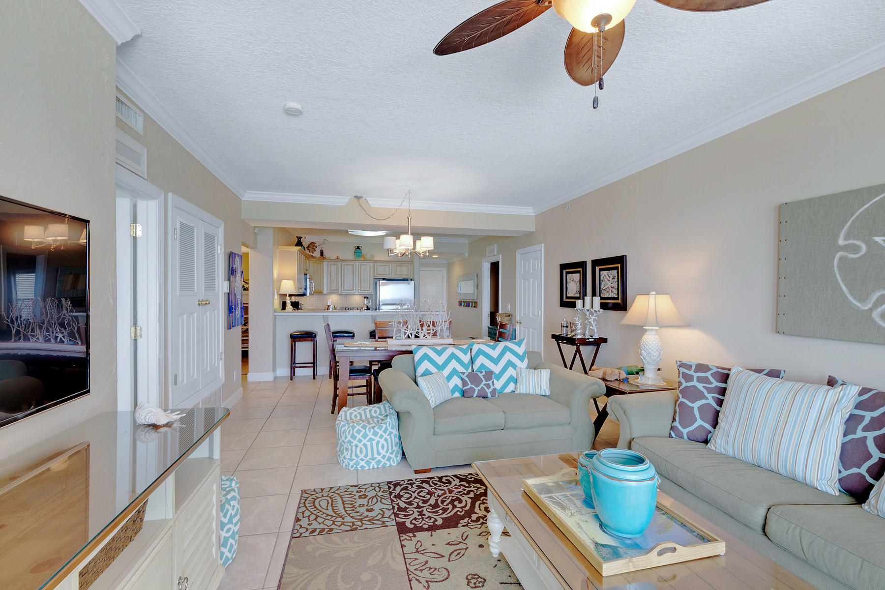 TROPIC WINDS - Residential