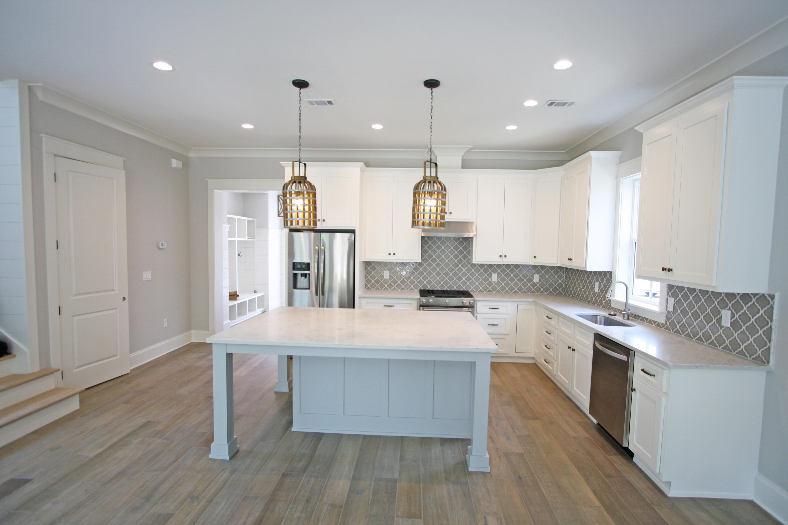 EASTERN LAKE S/D - Residential