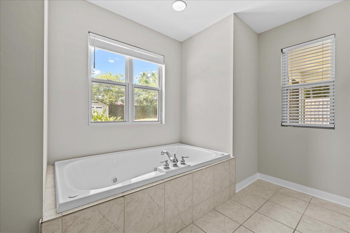 CANO ESTATES - Residential
