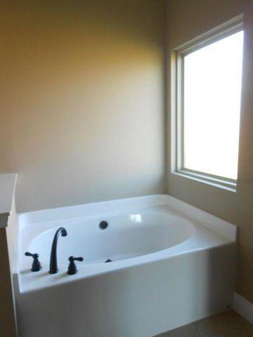 FOUR WINDS S/D - Residential