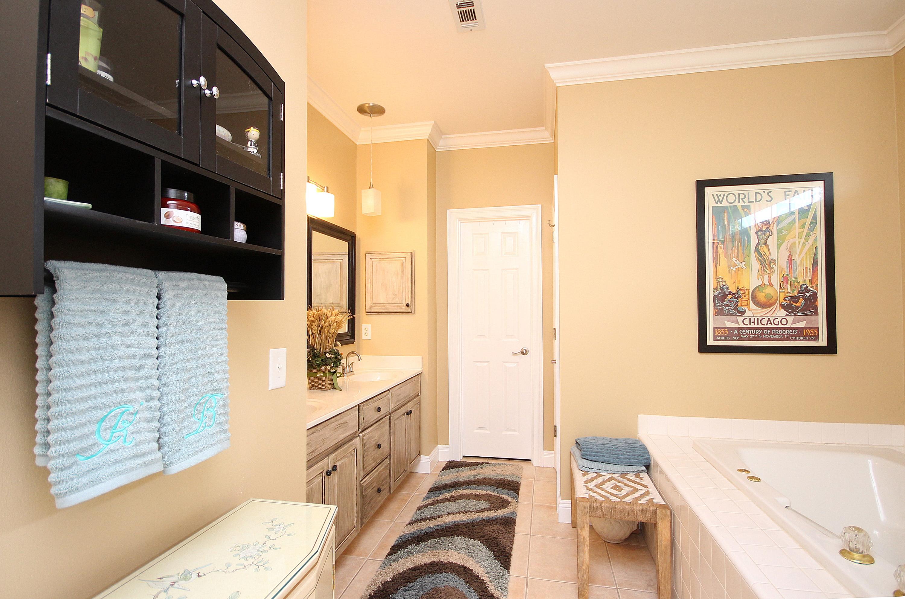 Turnberry Place lot 9 - Residential