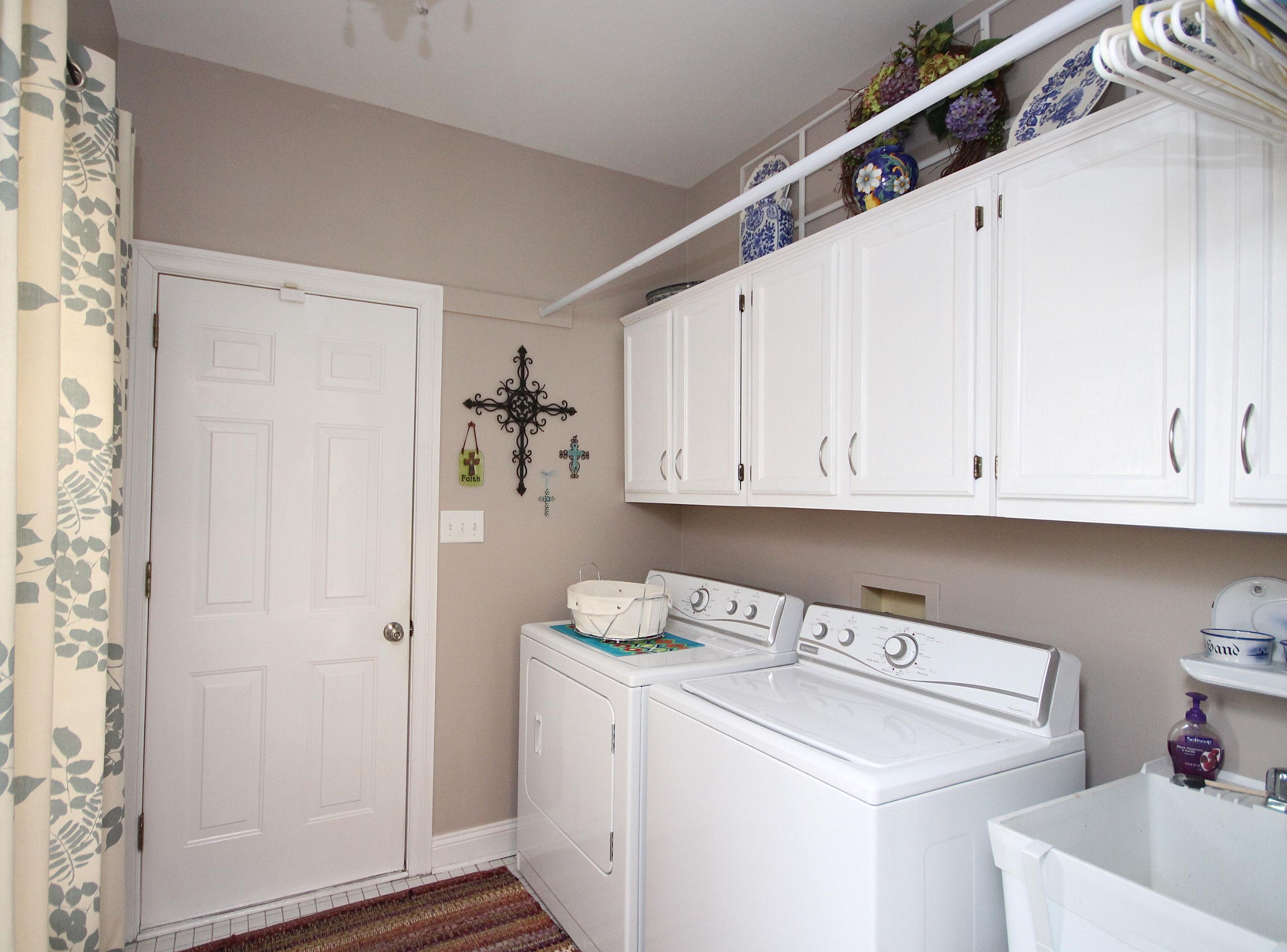 Turnberry Place lot 9 - Residential