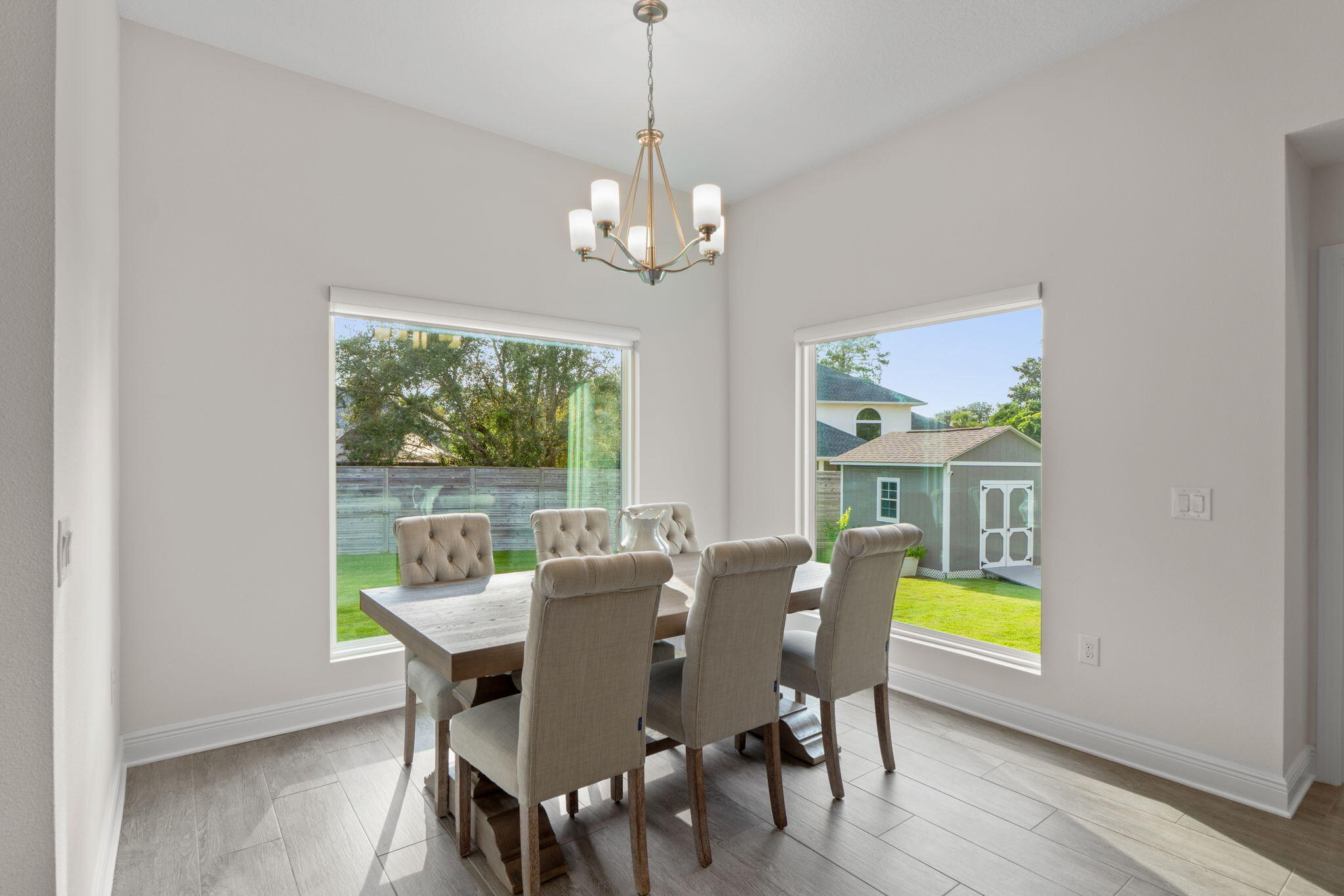 BISCAYNE POINTE - Residential