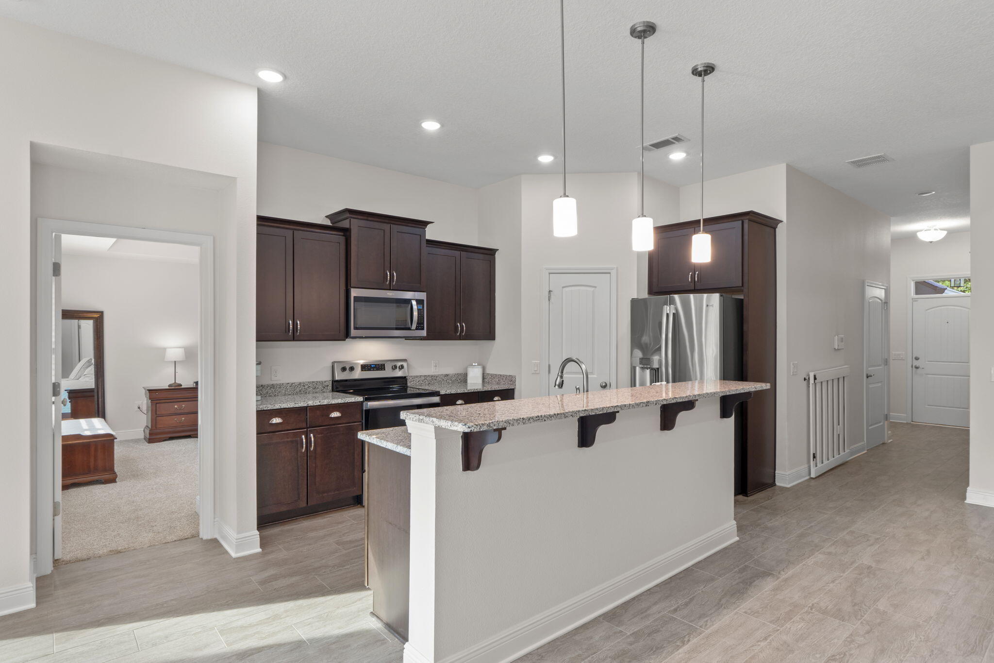 BISCAYNE POINTE - Residential