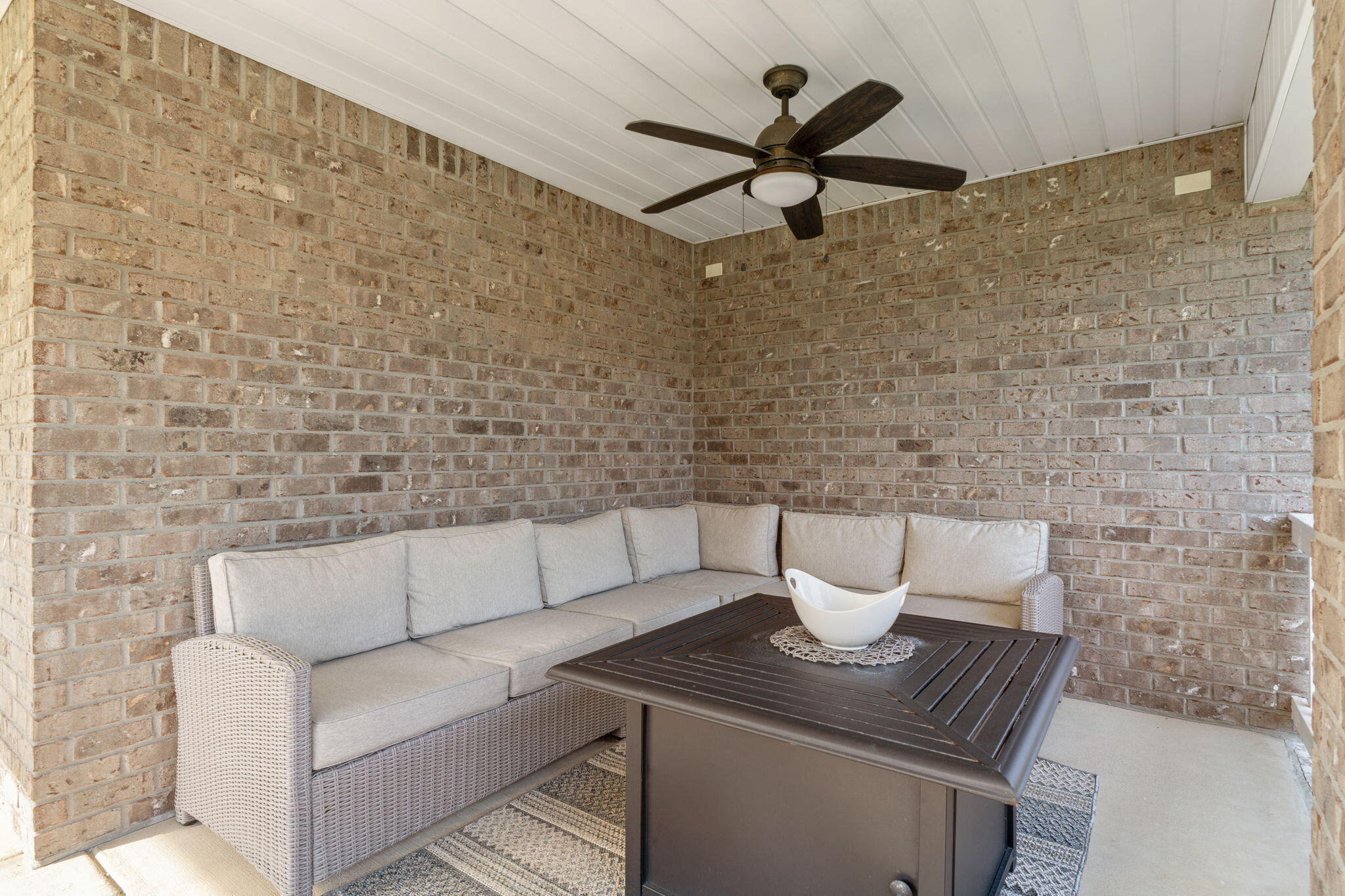 BISCAYNE POINTE - Residential