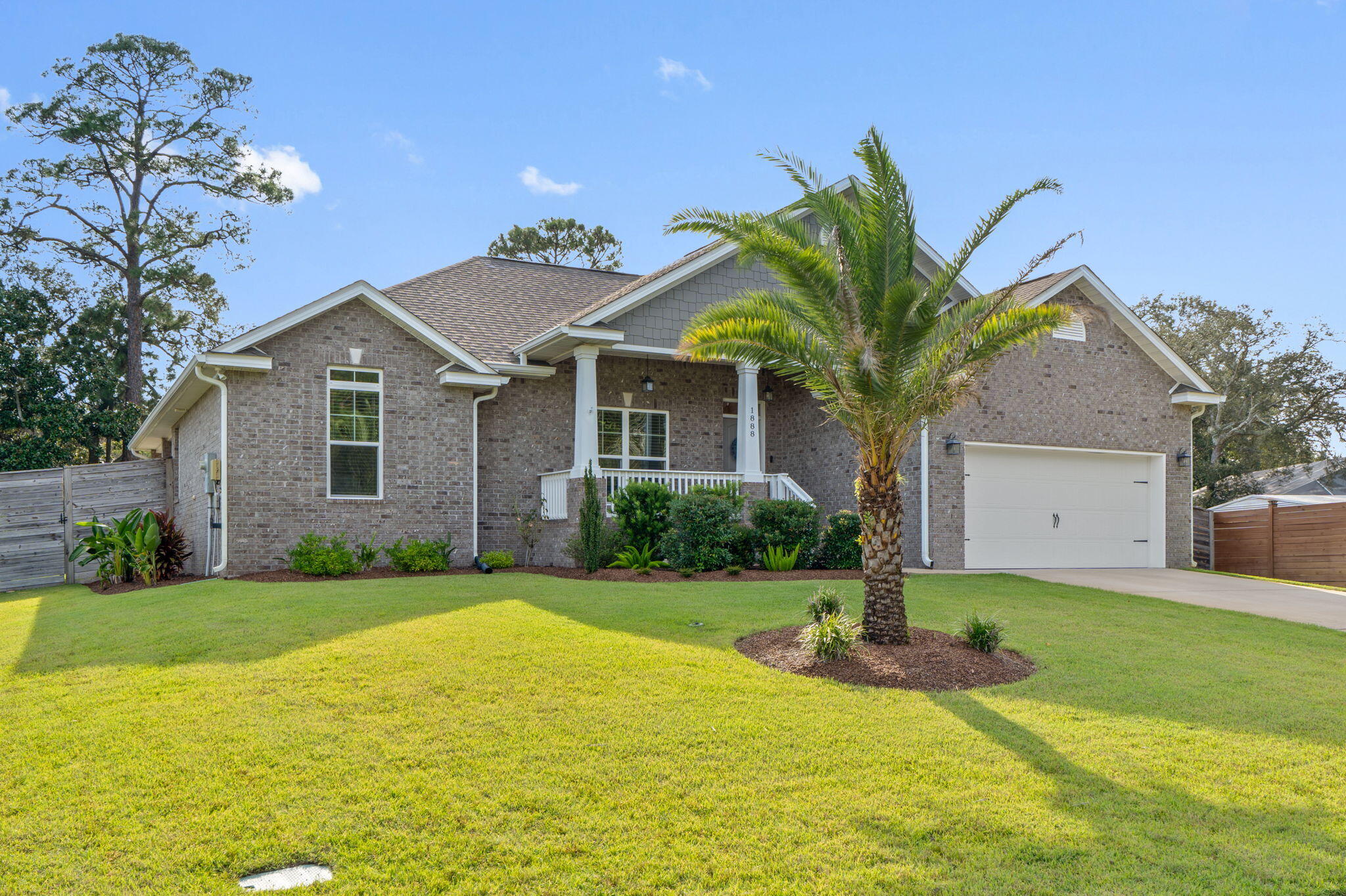 BISCAYNE POINTE - Residential