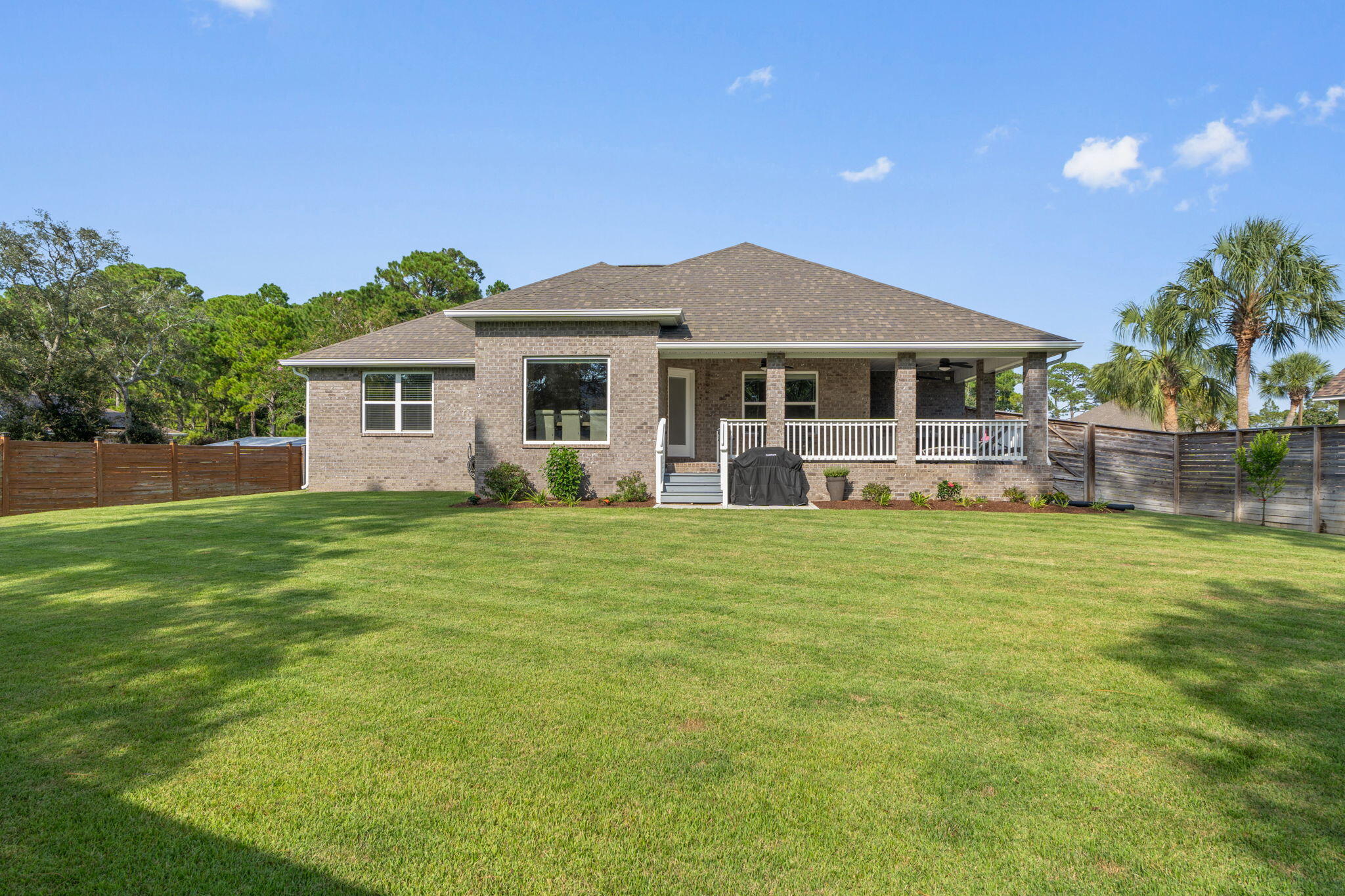 BISCAYNE POINTE - Residential