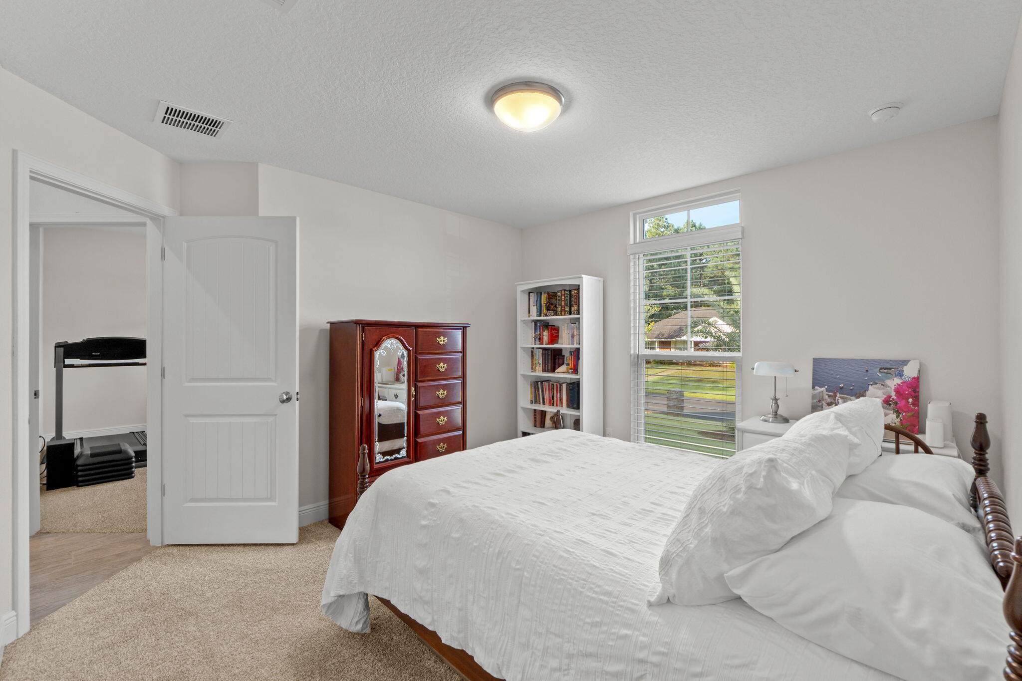 BISCAYNE POINTE - Residential