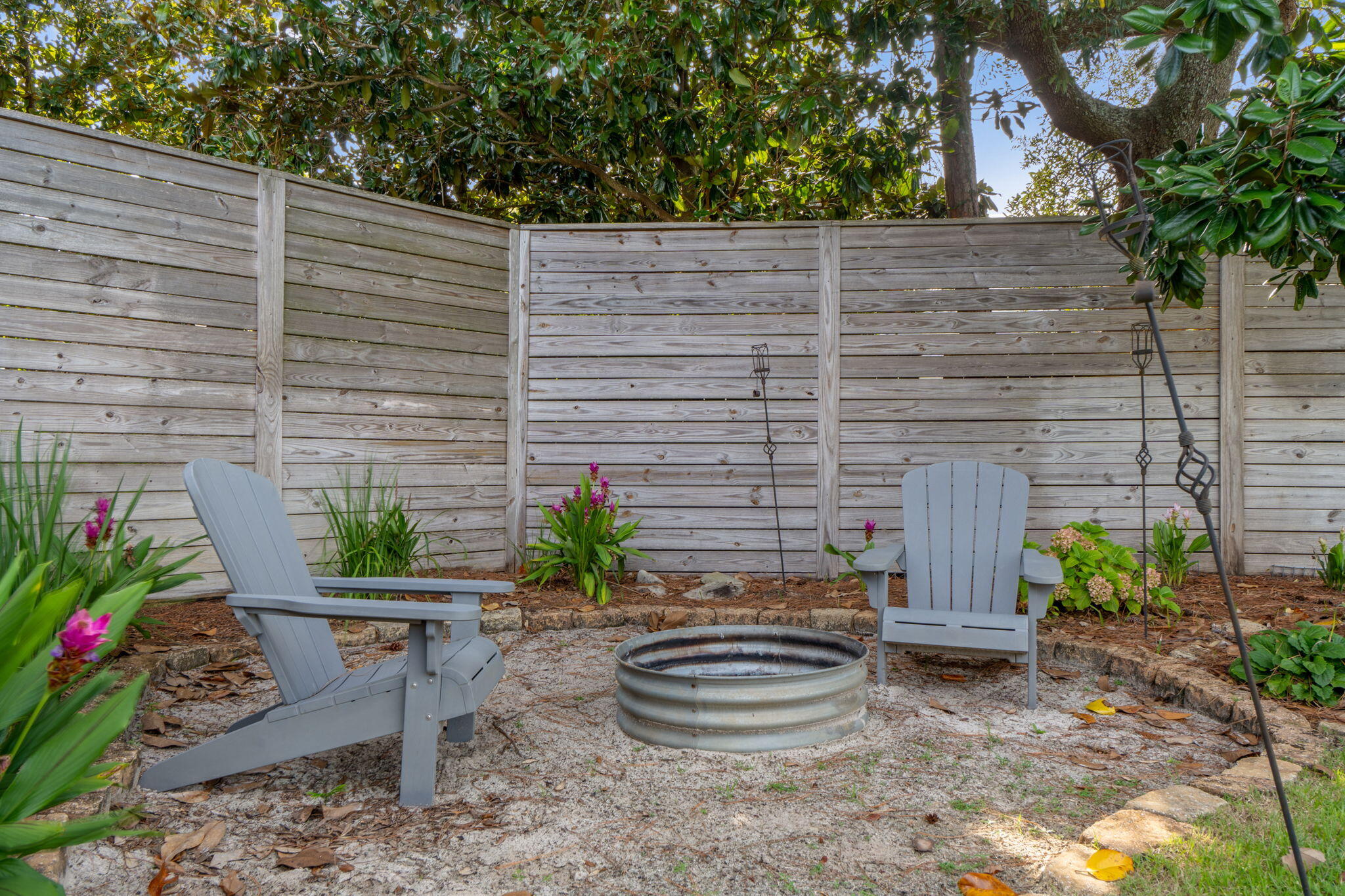 BISCAYNE POINTE - Residential