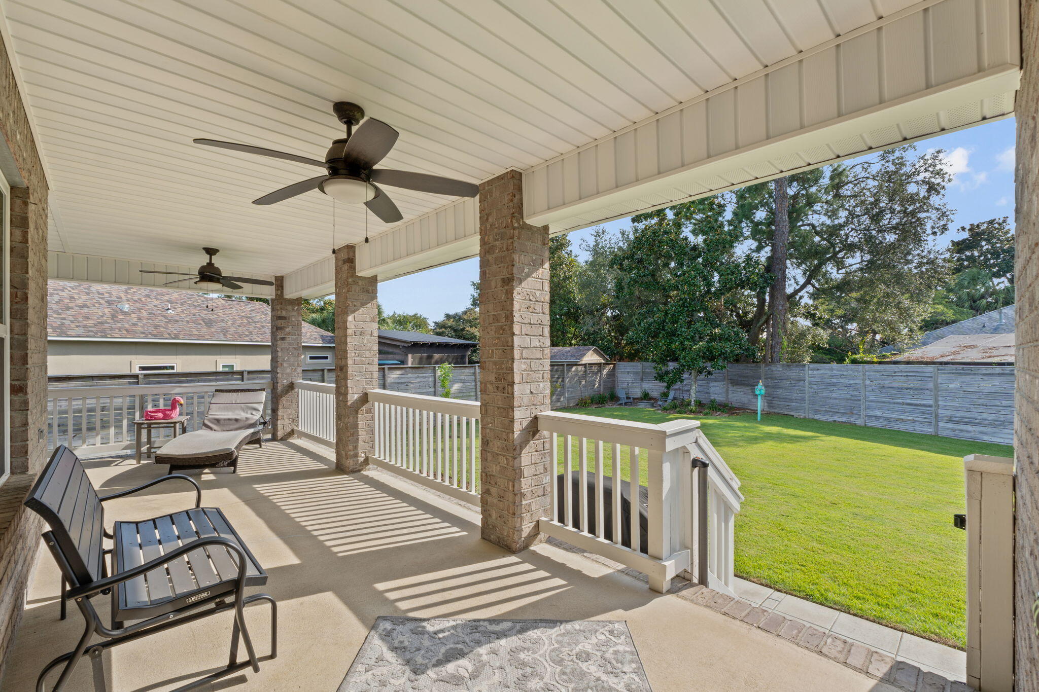 BISCAYNE POINTE - Residential