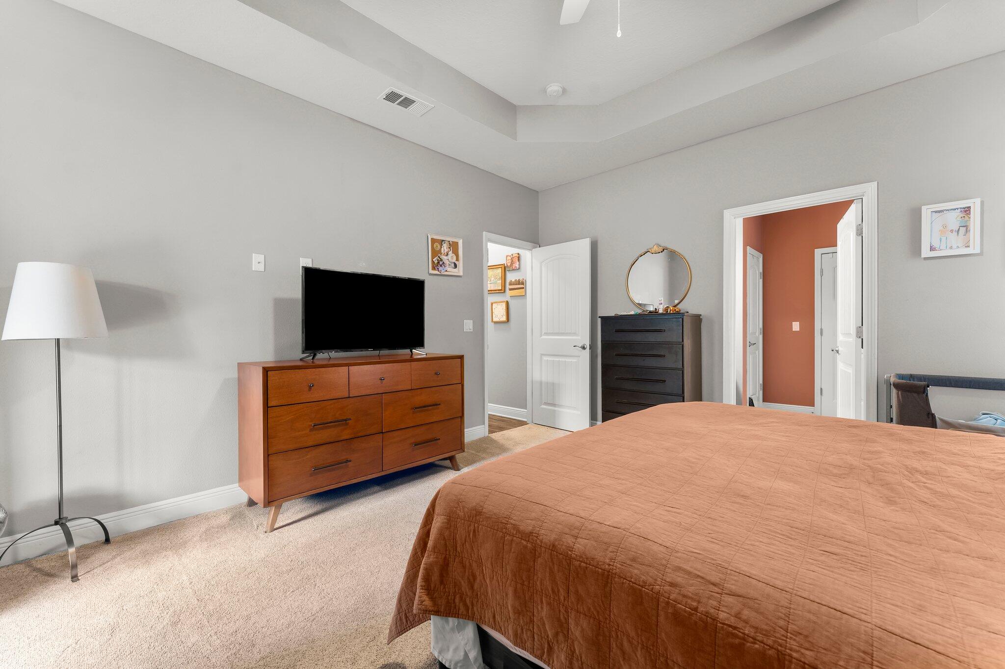 CANOPIES OF FREEPORT - Residential Lease