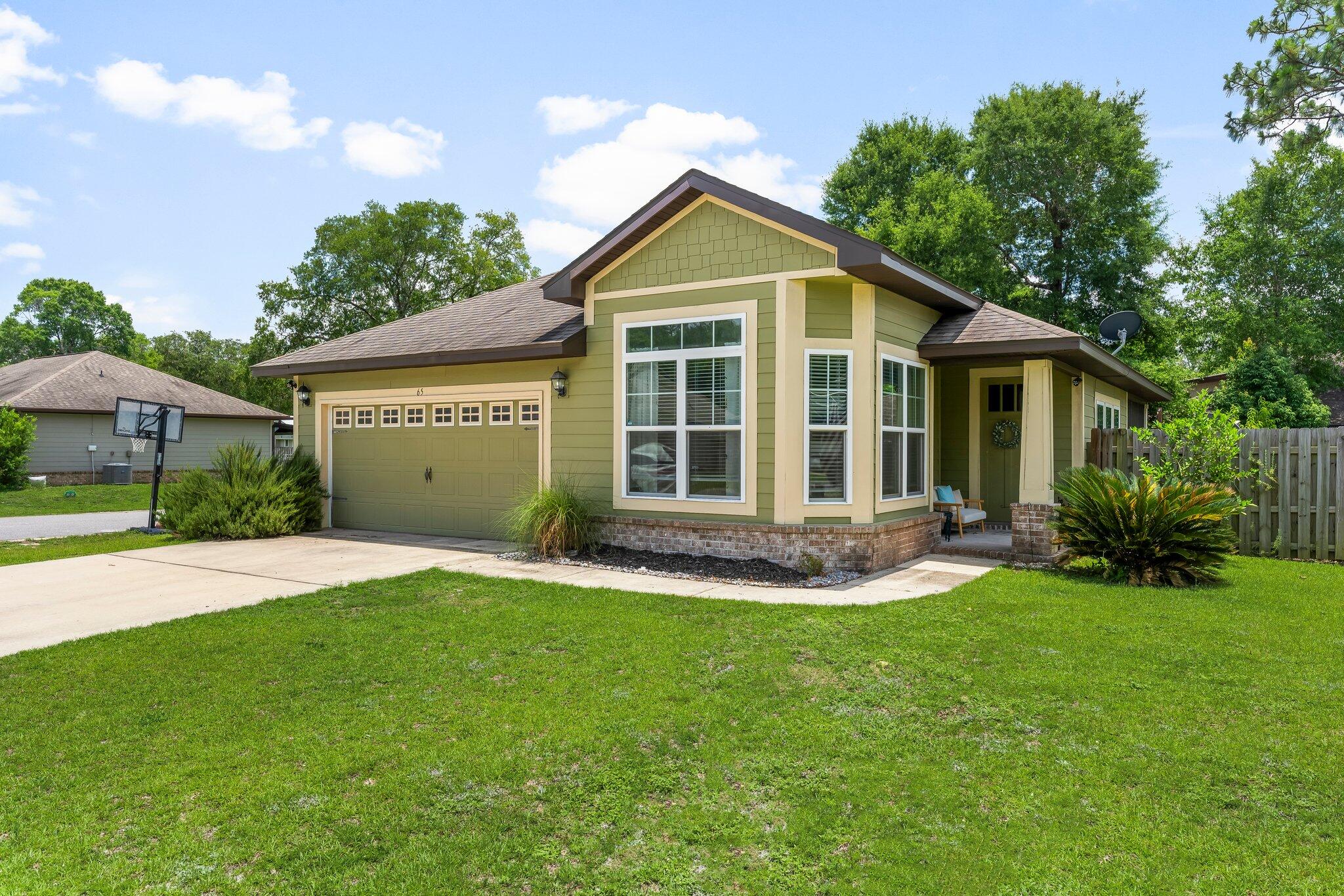 CANOPIES OF FREEPORT - Residential Lease