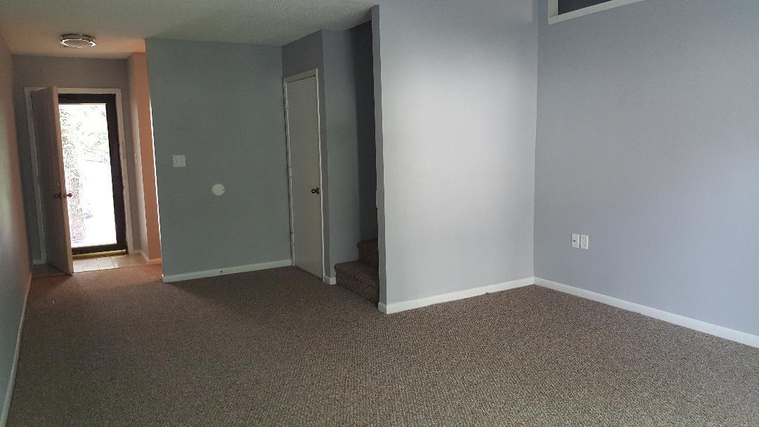 MARINA COVE TOWNHOMES - Residential Lease