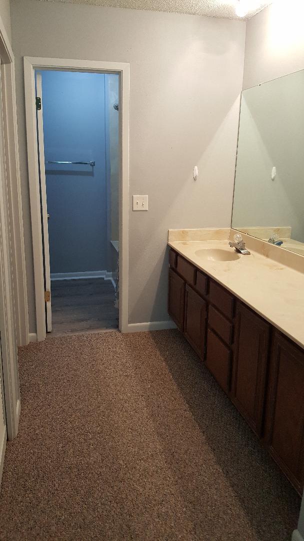 MARINA COVE TOWNHOMES - Residential Lease