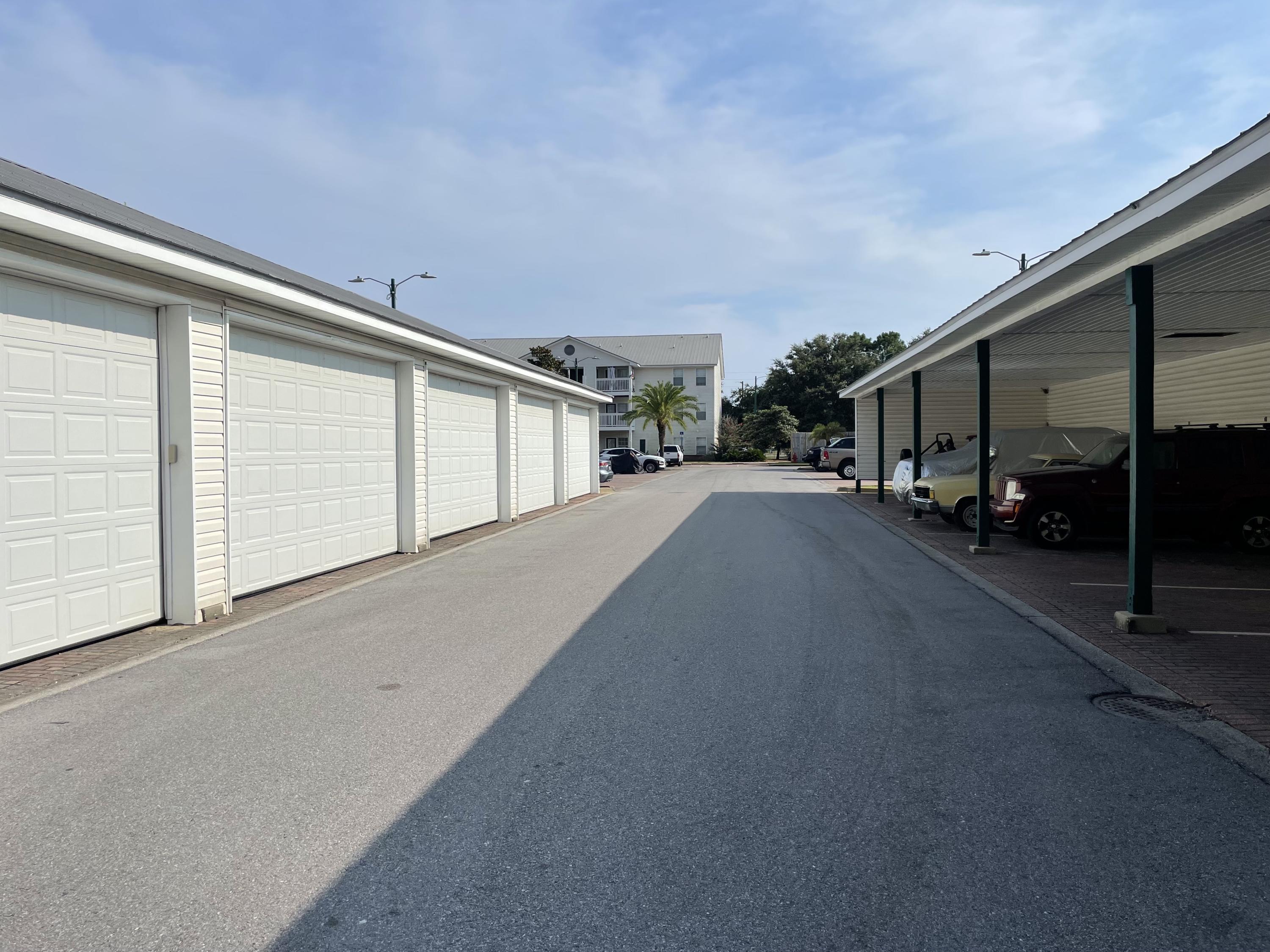 INDIAN LAKE - Residential