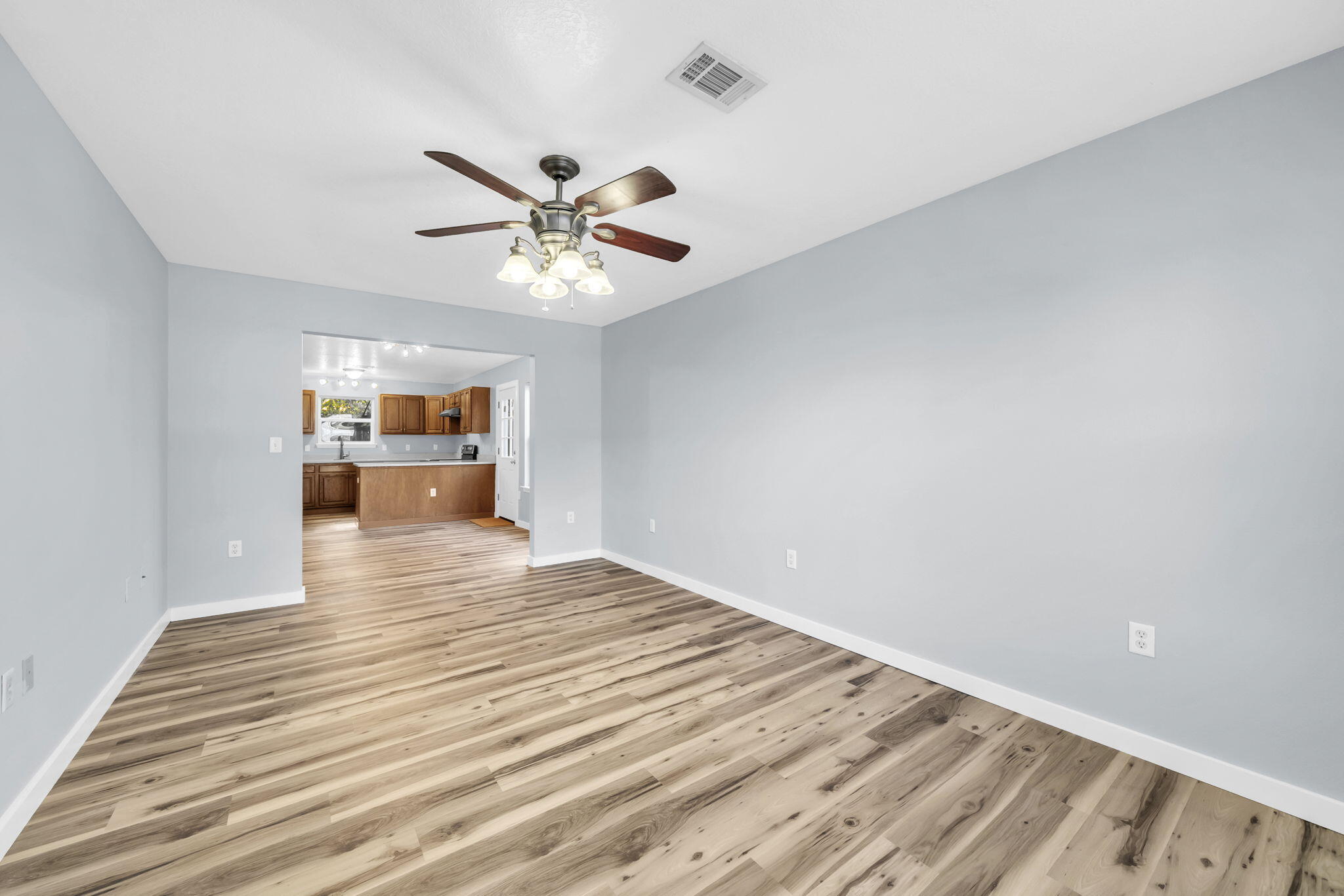 MORRIS ADDN TO CRESTVIEW - Residential