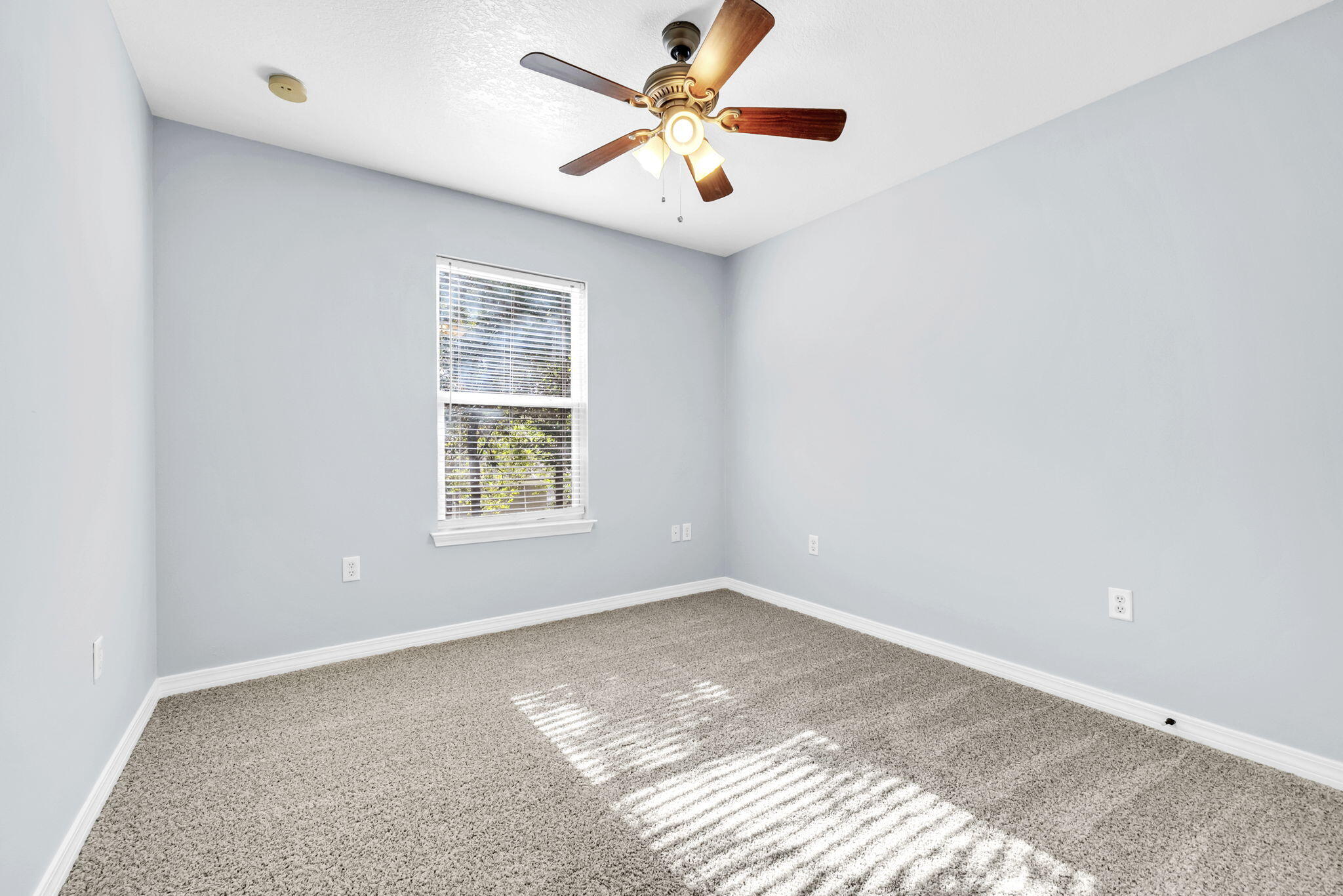 MORRIS ADDN TO CRESTVIEW - Residential