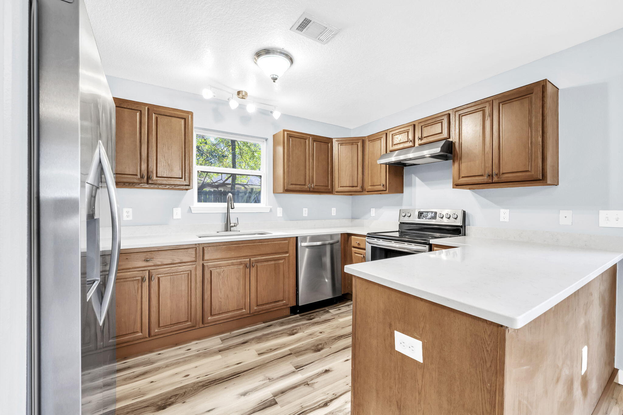 MORRIS ADDN TO CRESTVIEW - Residential