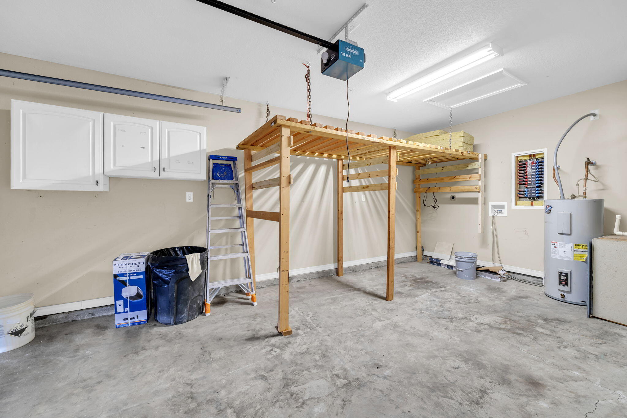 MORRIS ADDN TO CRESTVIEW - Residential