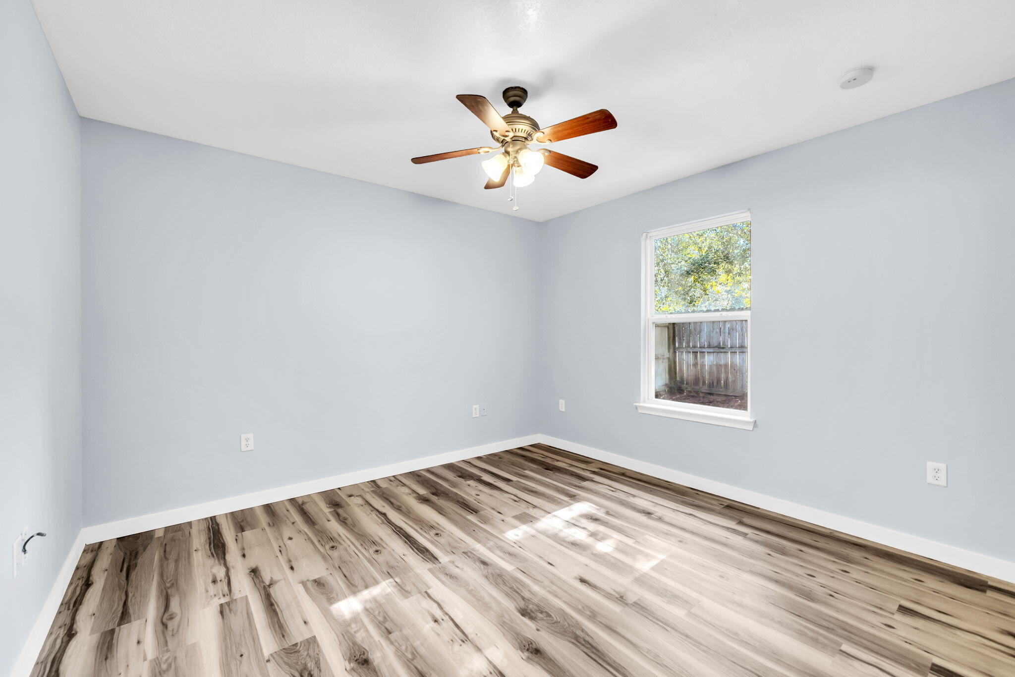 MORRIS ADDN TO CRESTVIEW - Residential