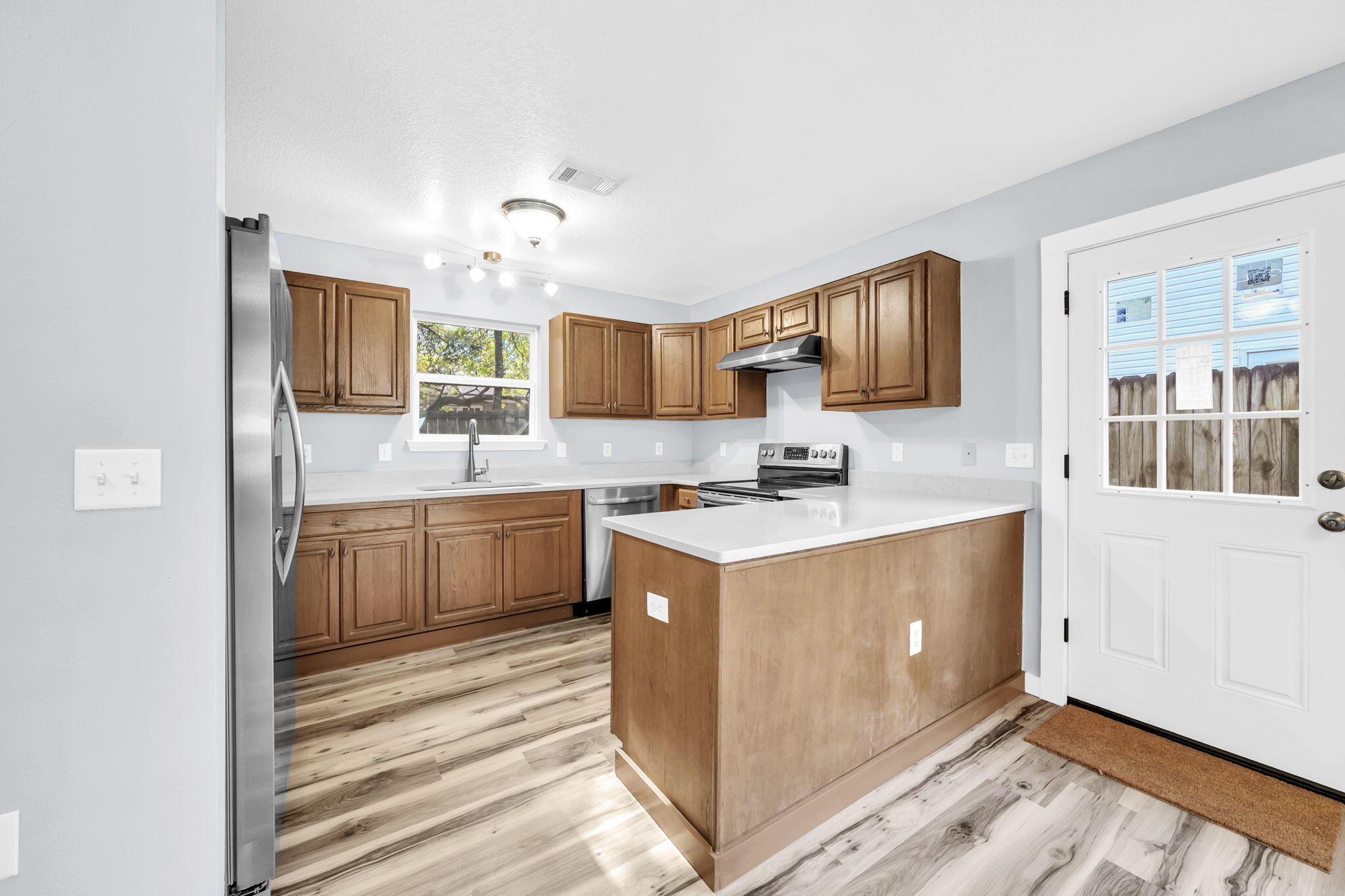 MORRIS ADDN TO CRESTVIEW - Residential