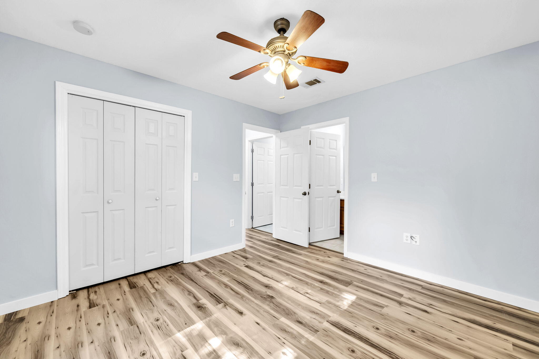 MORRIS ADDN TO CRESTVIEW - Residential