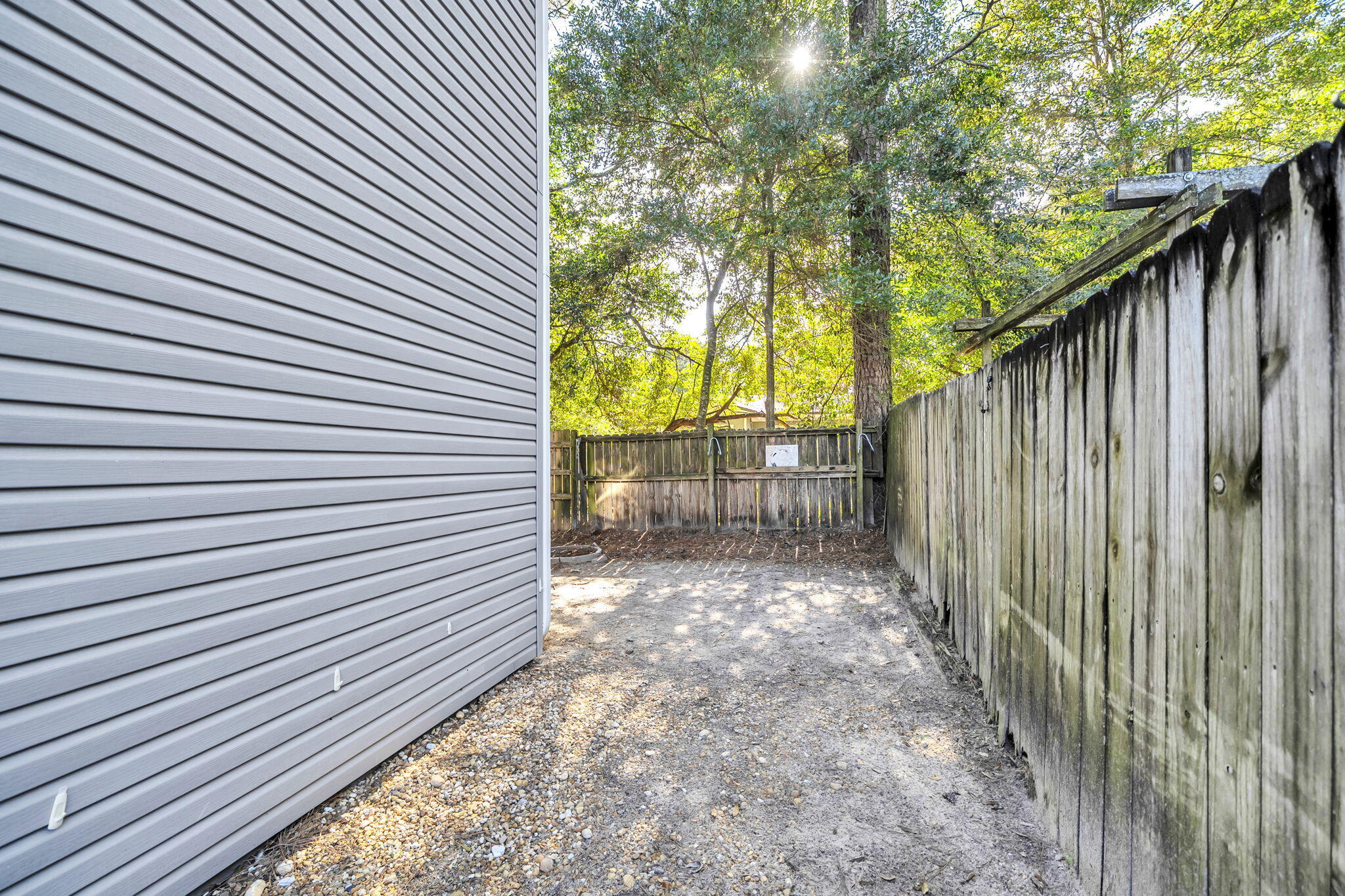 MORRIS ADDN TO CRESTVIEW - Residential