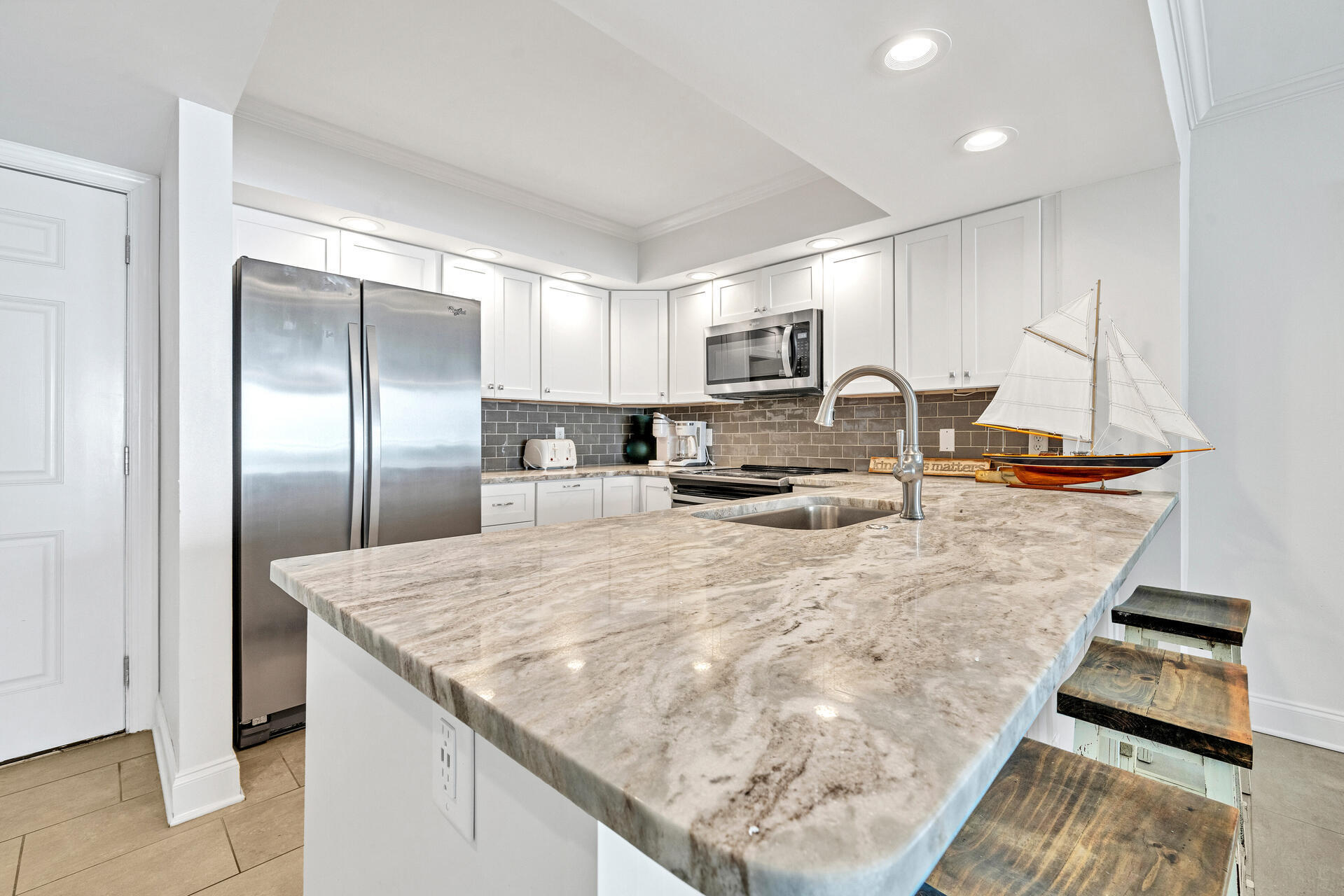 BEACHSIDE TWO - Residential