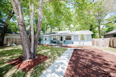 A home in Niceville