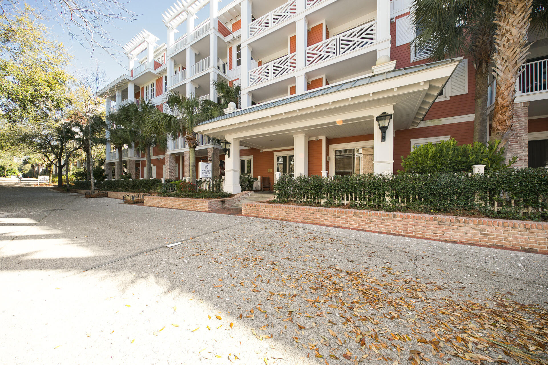 MARKET STREET INN - Residential