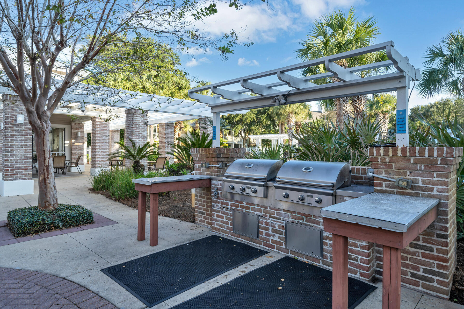 MARKET STREET INN - Residential
