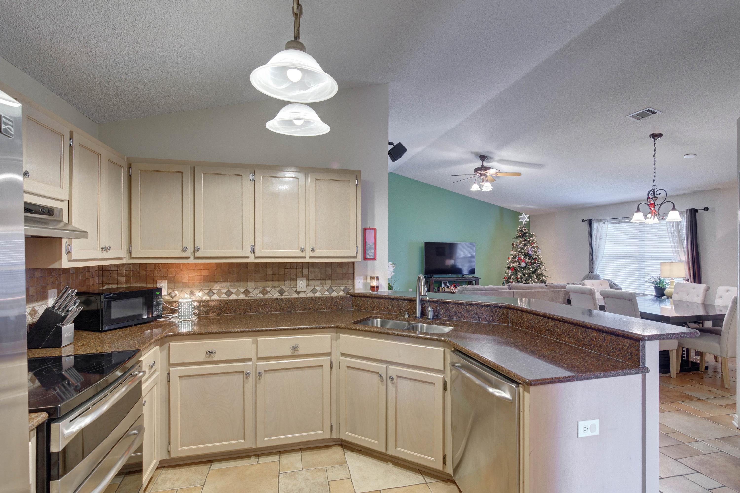 EMERALD VILLAGE S/D - Residential